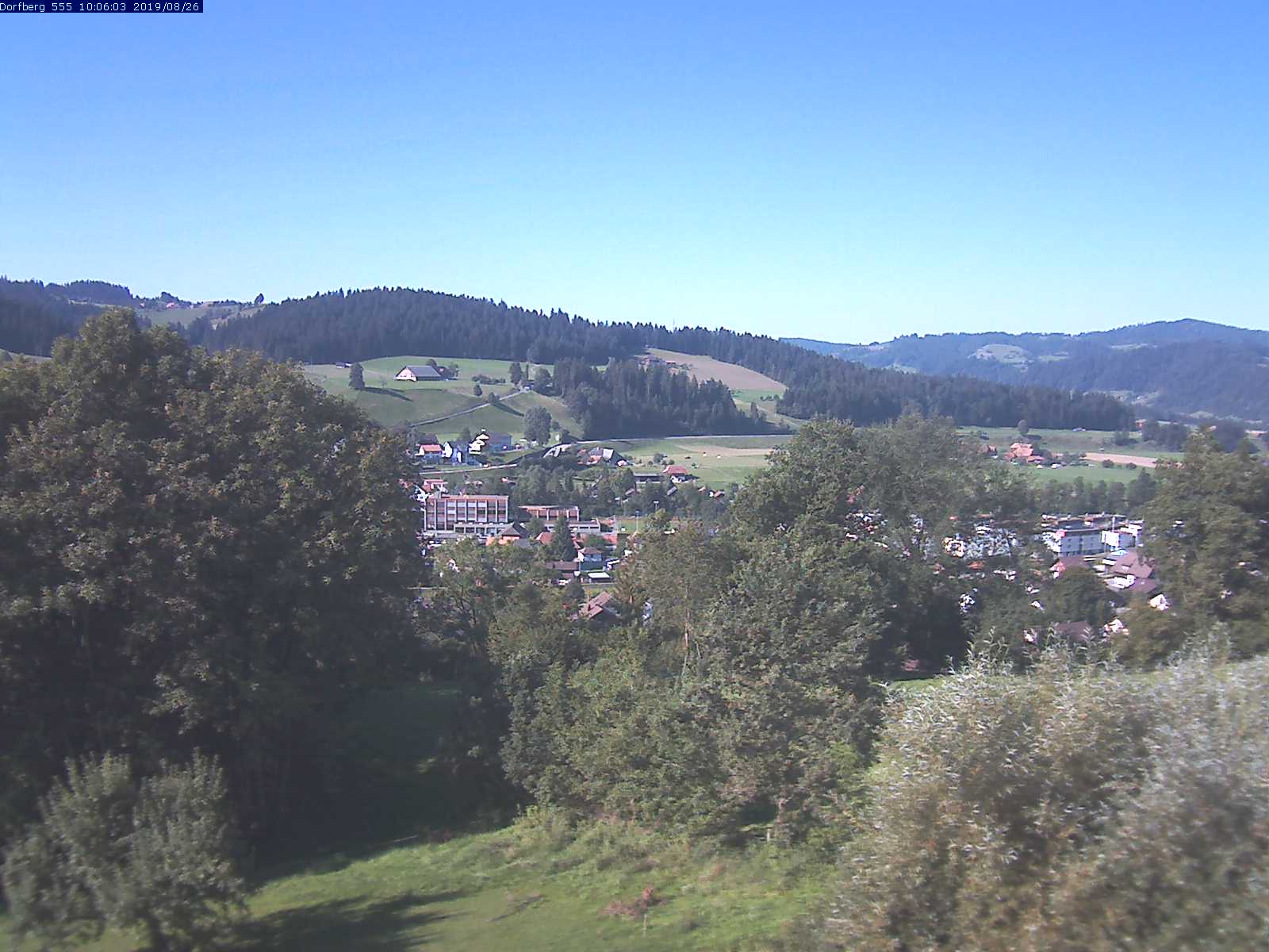 Webcam-Bild: Aussicht vom Dorfberg in Langnau 20190826-100601