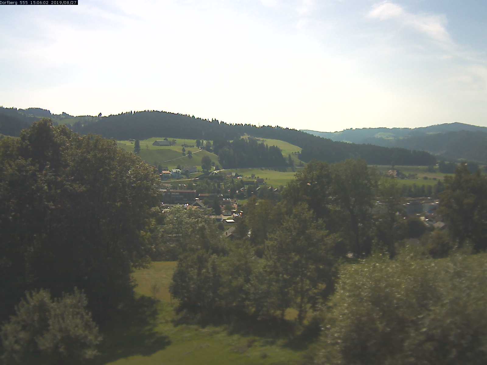 Webcam-Bild: Aussicht vom Dorfberg in Langnau 20190827-150601