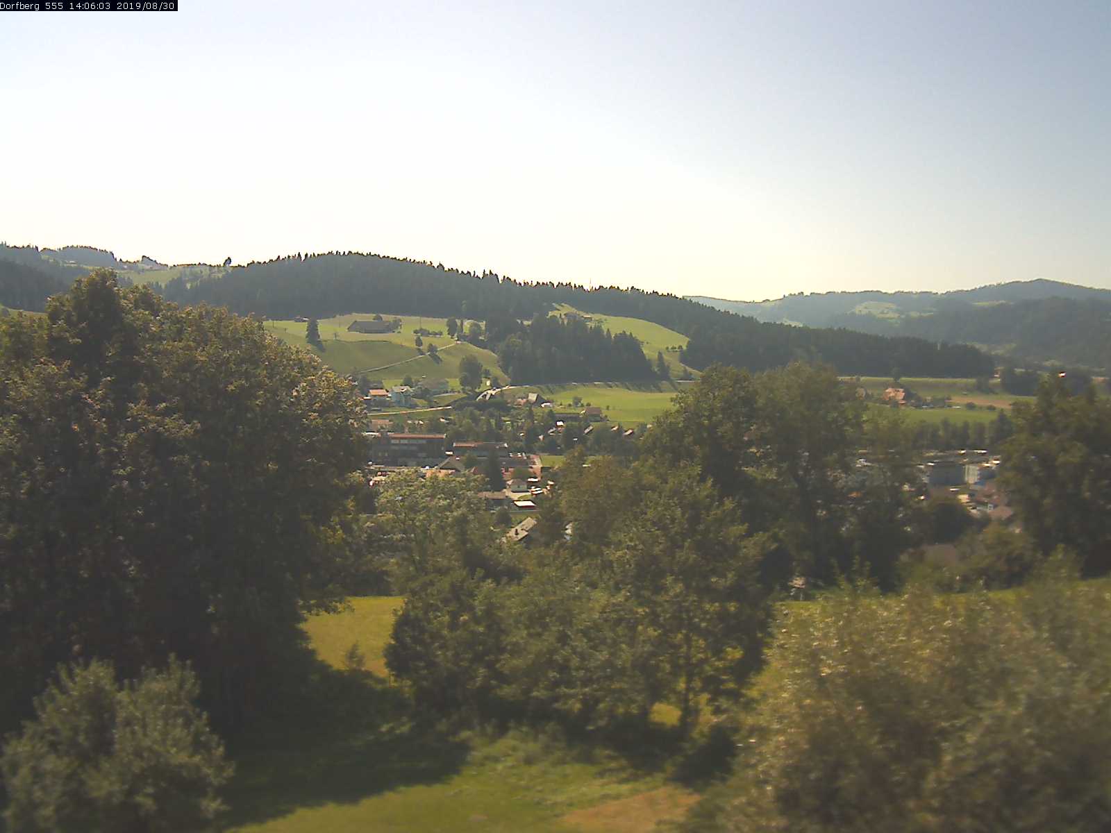 Webcam-Bild: Aussicht vom Dorfberg in Langnau 20190830-140601