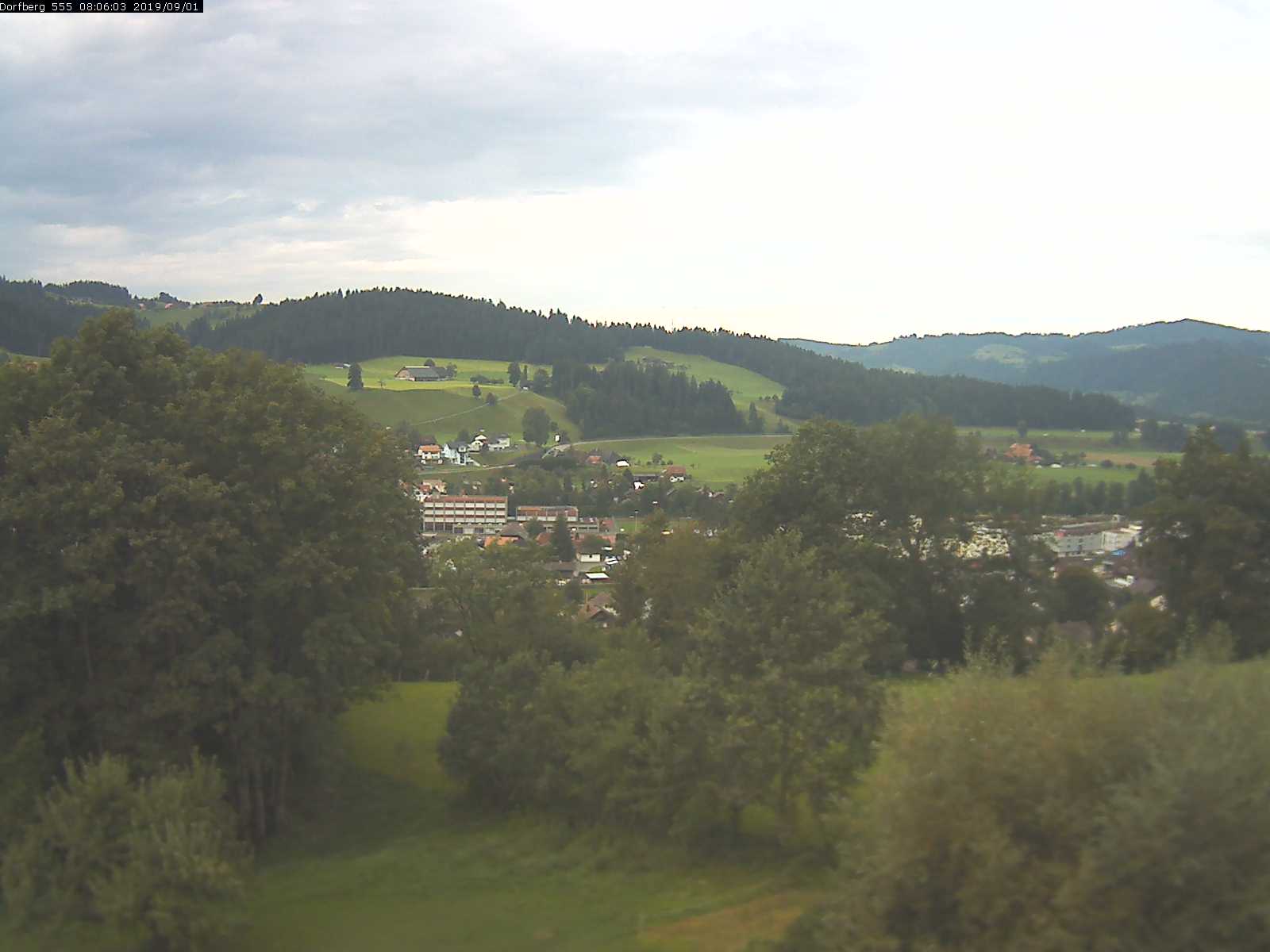 Webcam-Bild: Aussicht vom Dorfberg in Langnau 20190901-080601