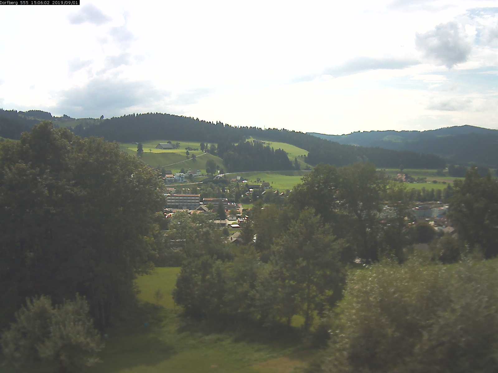 Webcam-Bild: Aussicht vom Dorfberg in Langnau 20190901-150601