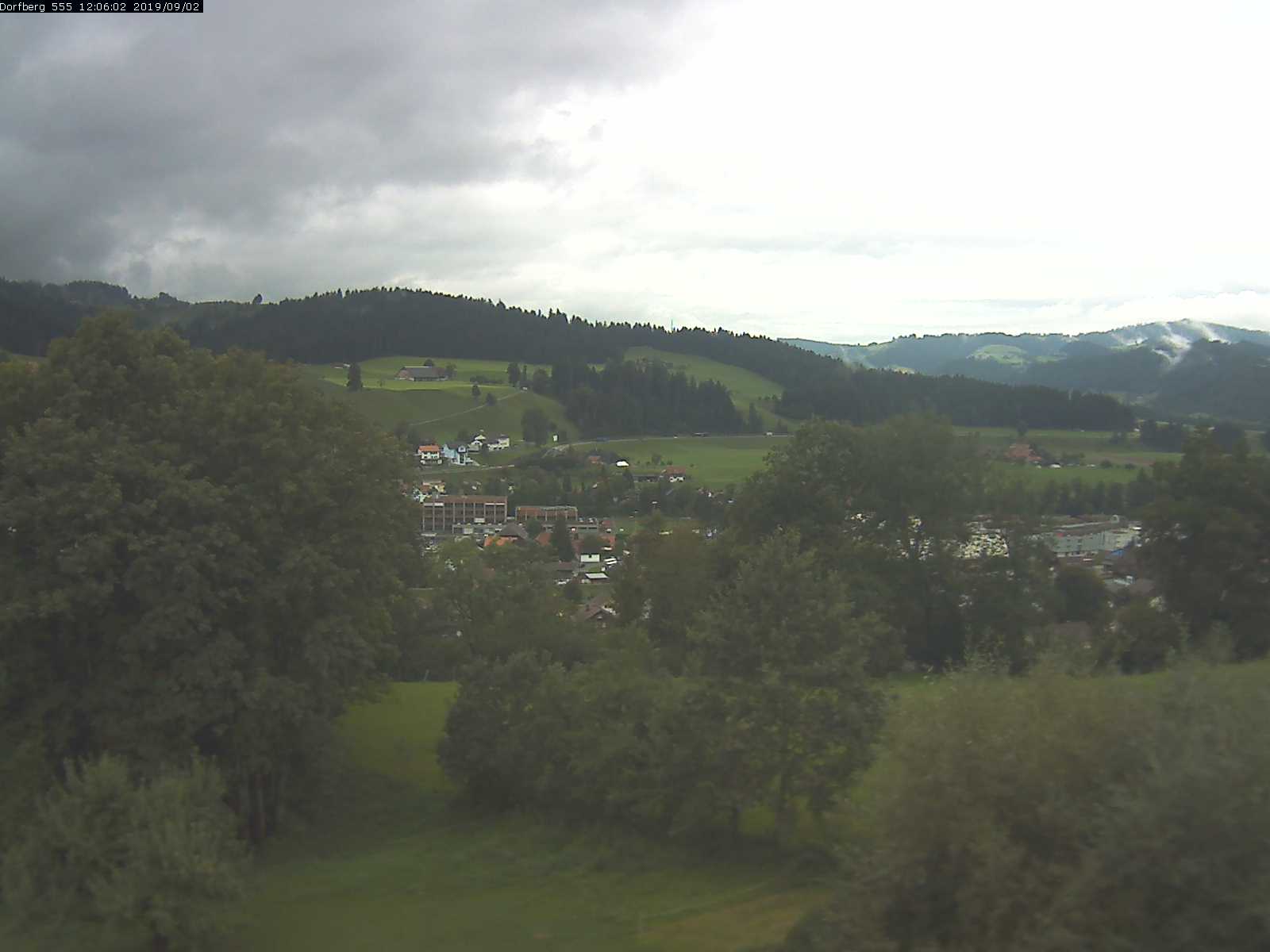 Webcam-Bild: Aussicht vom Dorfberg in Langnau 20190902-120601
