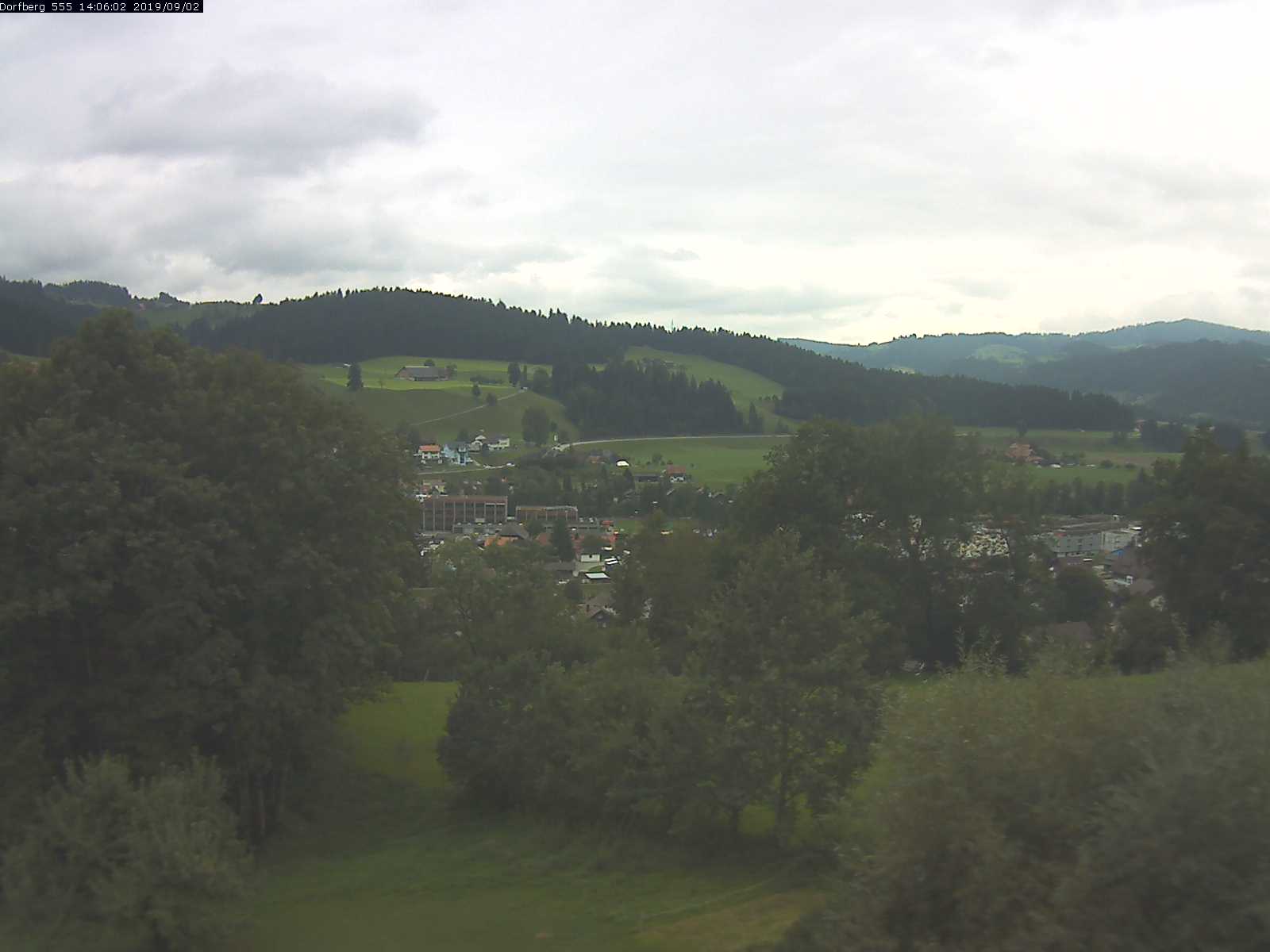 Webcam-Bild: Aussicht vom Dorfberg in Langnau 20190902-140601
