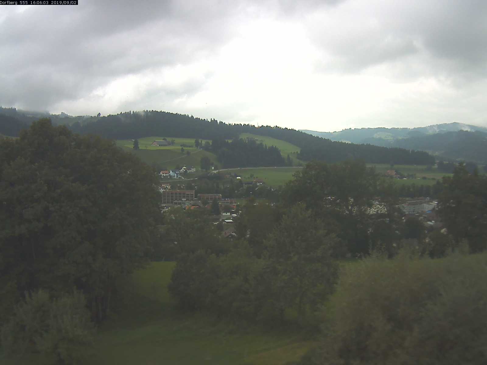 Webcam-Bild: Aussicht vom Dorfberg in Langnau 20190902-160601