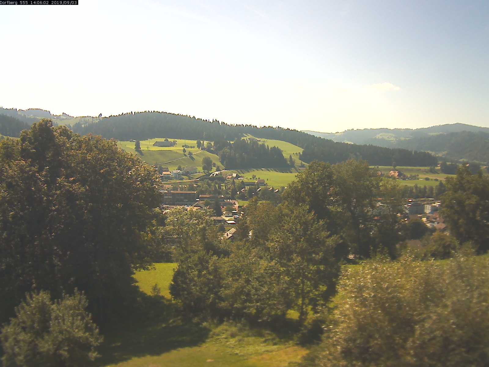 Webcam-Bild: Aussicht vom Dorfberg in Langnau 20190903-140601