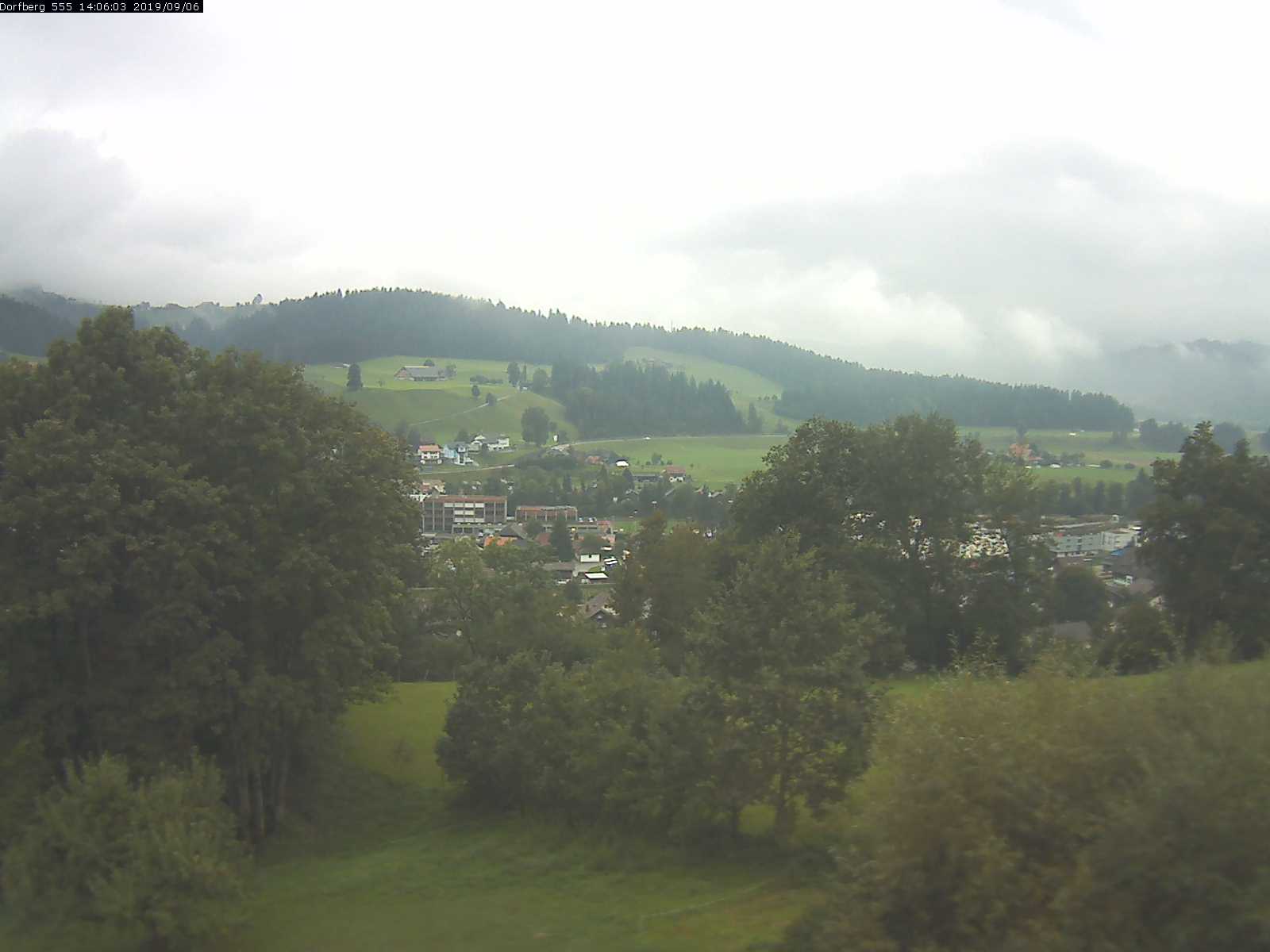 Webcam-Bild: Aussicht vom Dorfberg in Langnau 20190906-140601