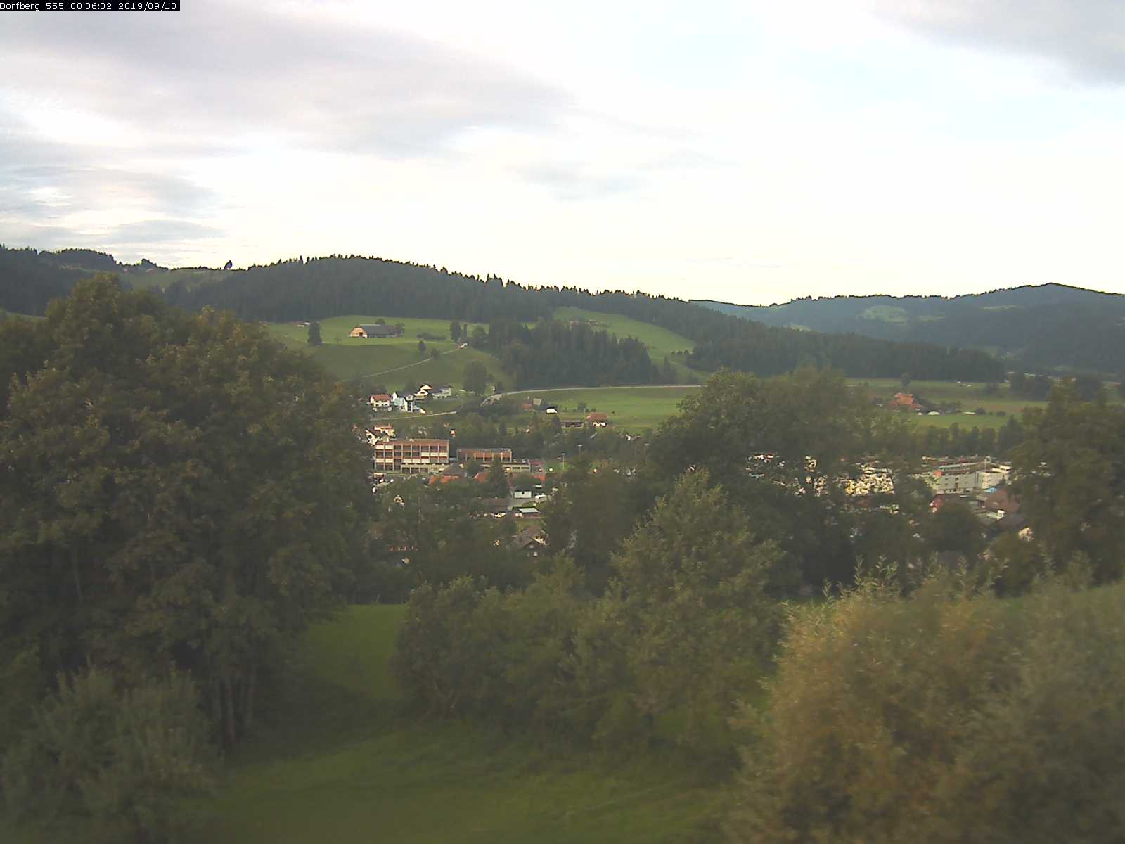 Webcam-Bild: Aussicht vom Dorfberg in Langnau 20190910-080601