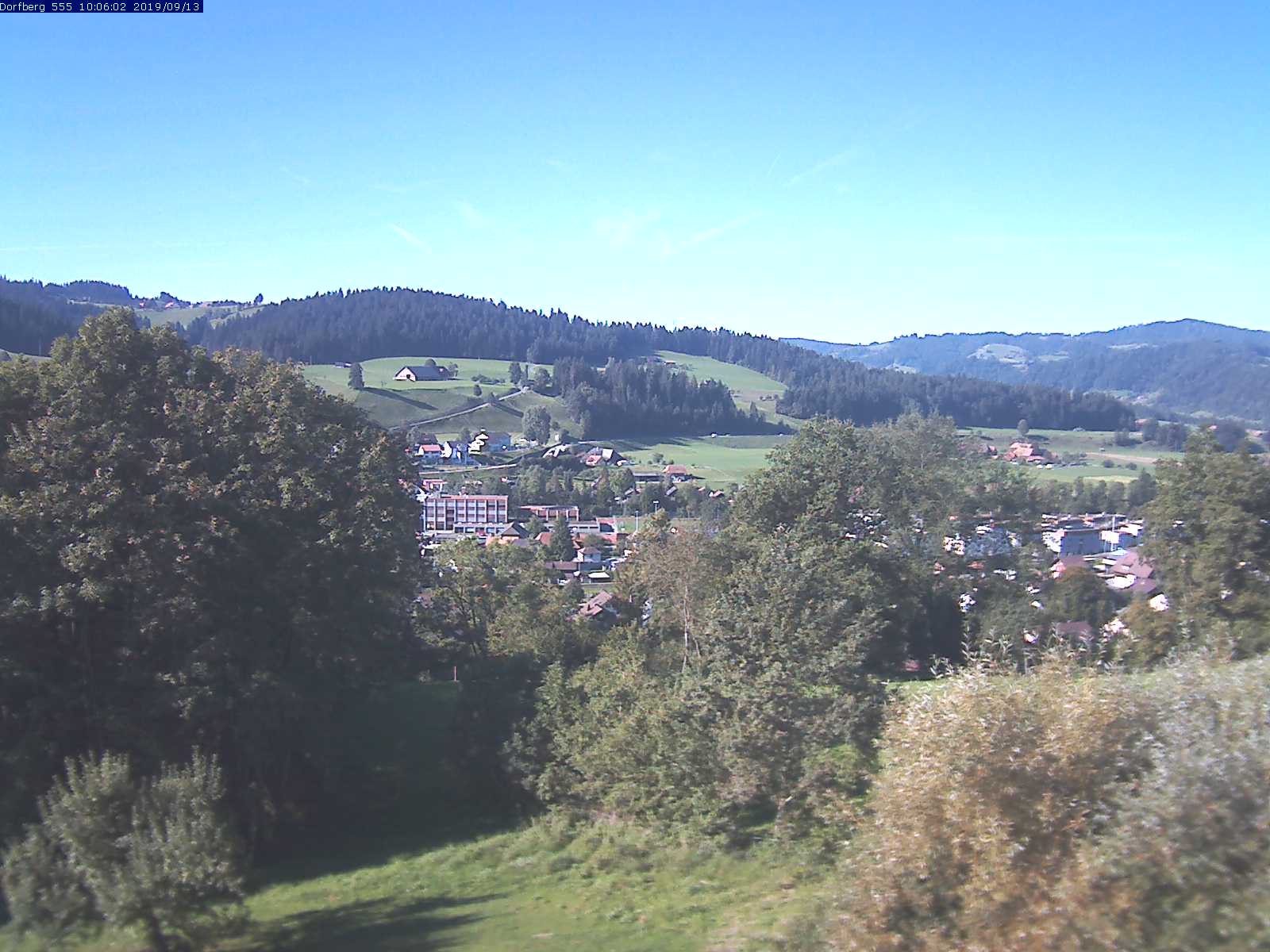 Webcam-Bild: Aussicht vom Dorfberg in Langnau 20190913-100601