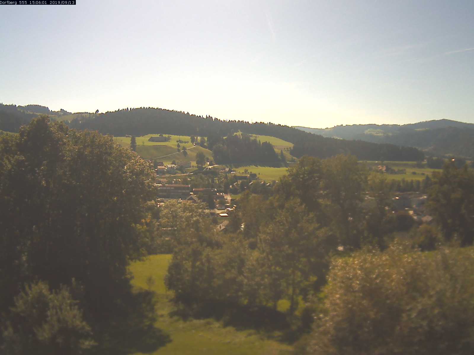 Webcam-Bild: Aussicht vom Dorfberg in Langnau 20190913-150601