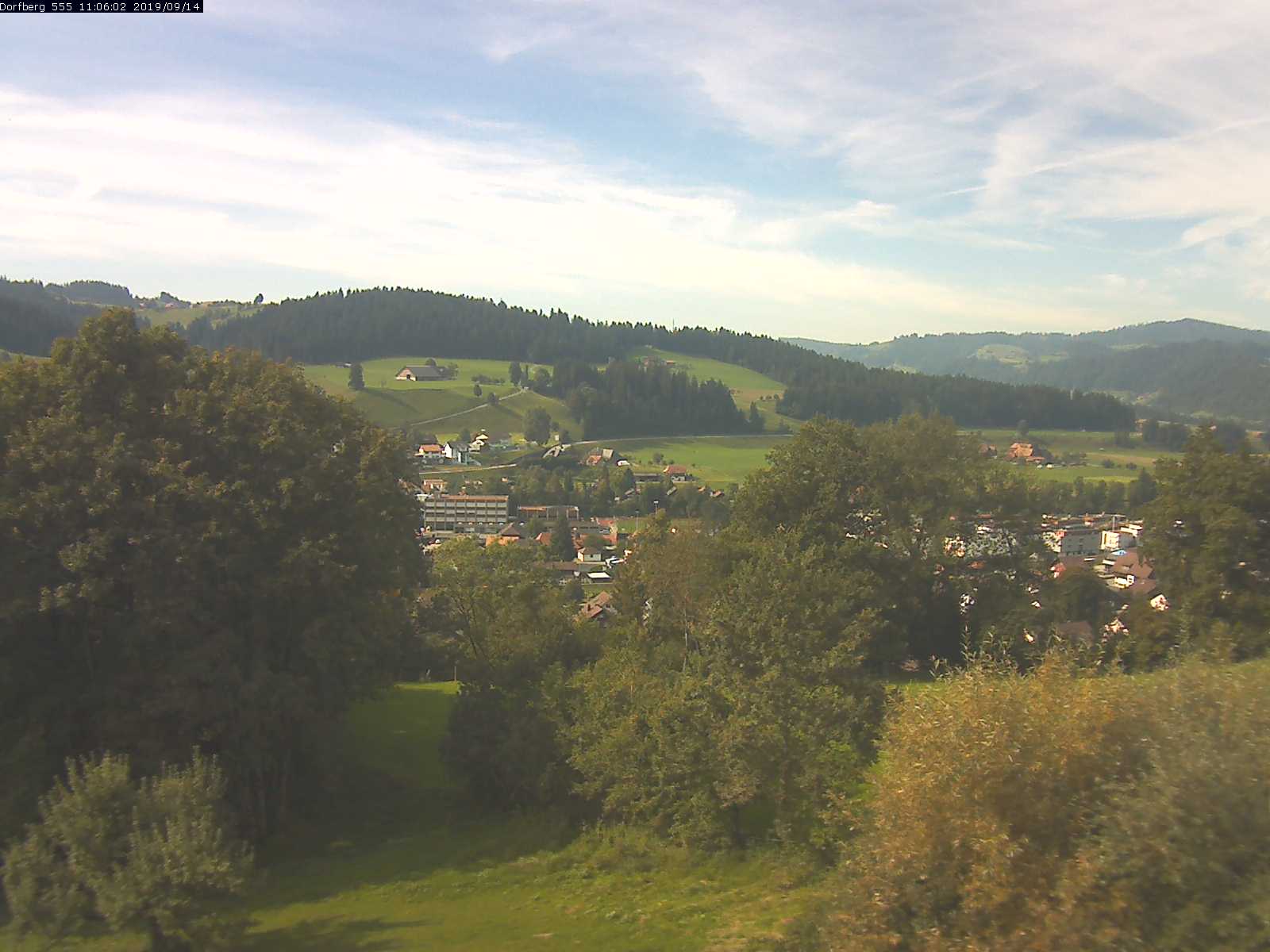 Webcam-Bild: Aussicht vom Dorfberg in Langnau 20190914-110601