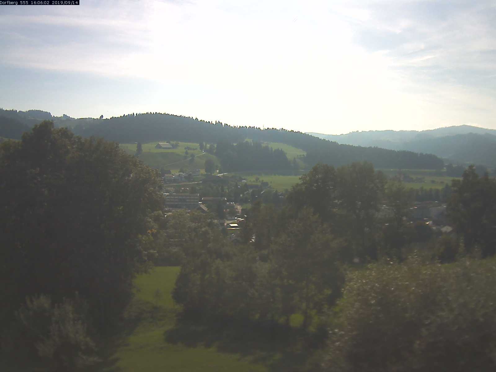 Webcam-Bild: Aussicht vom Dorfberg in Langnau 20190914-160601