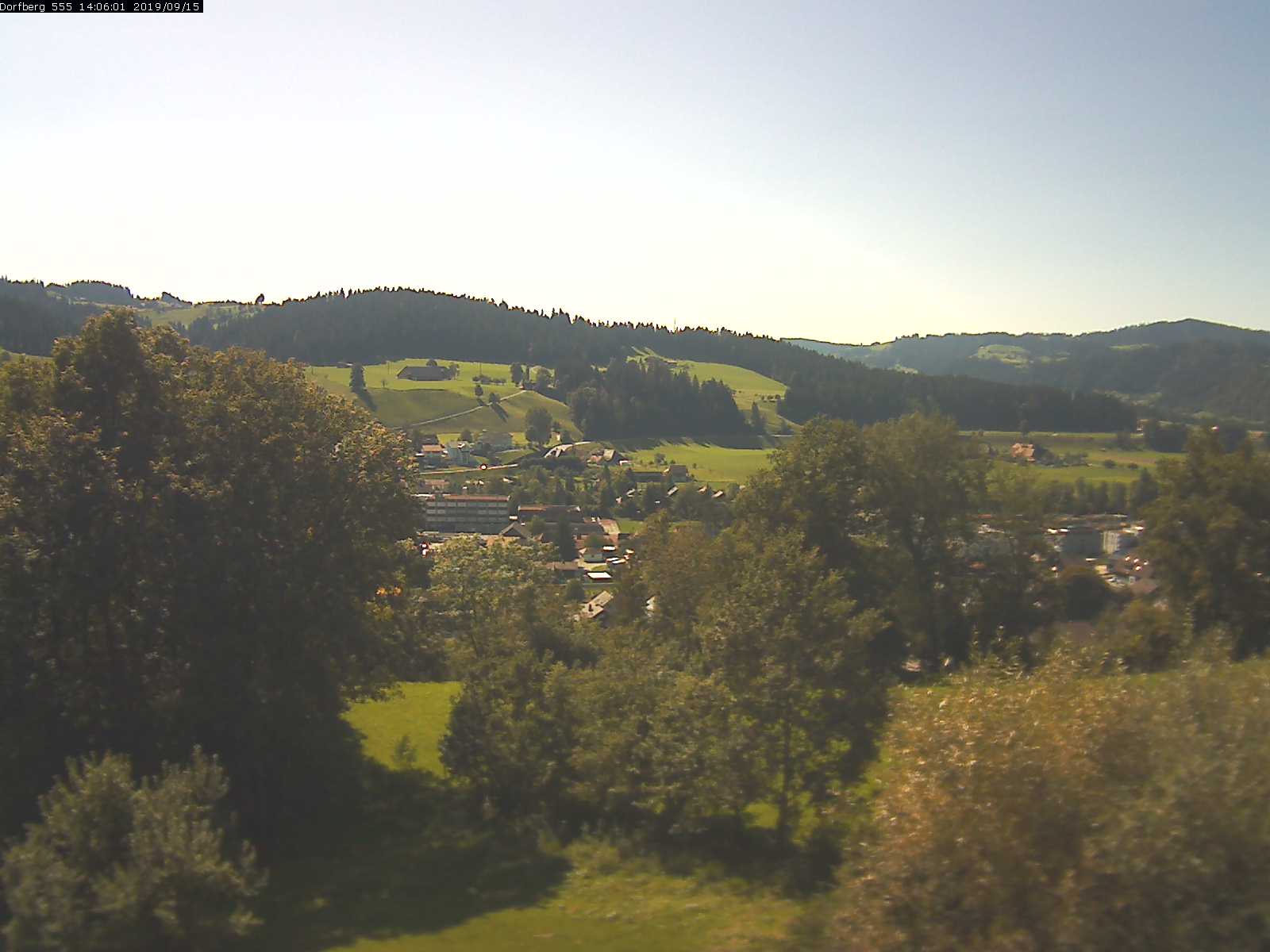 Webcam-Bild: Aussicht vom Dorfberg in Langnau 20190915-140601