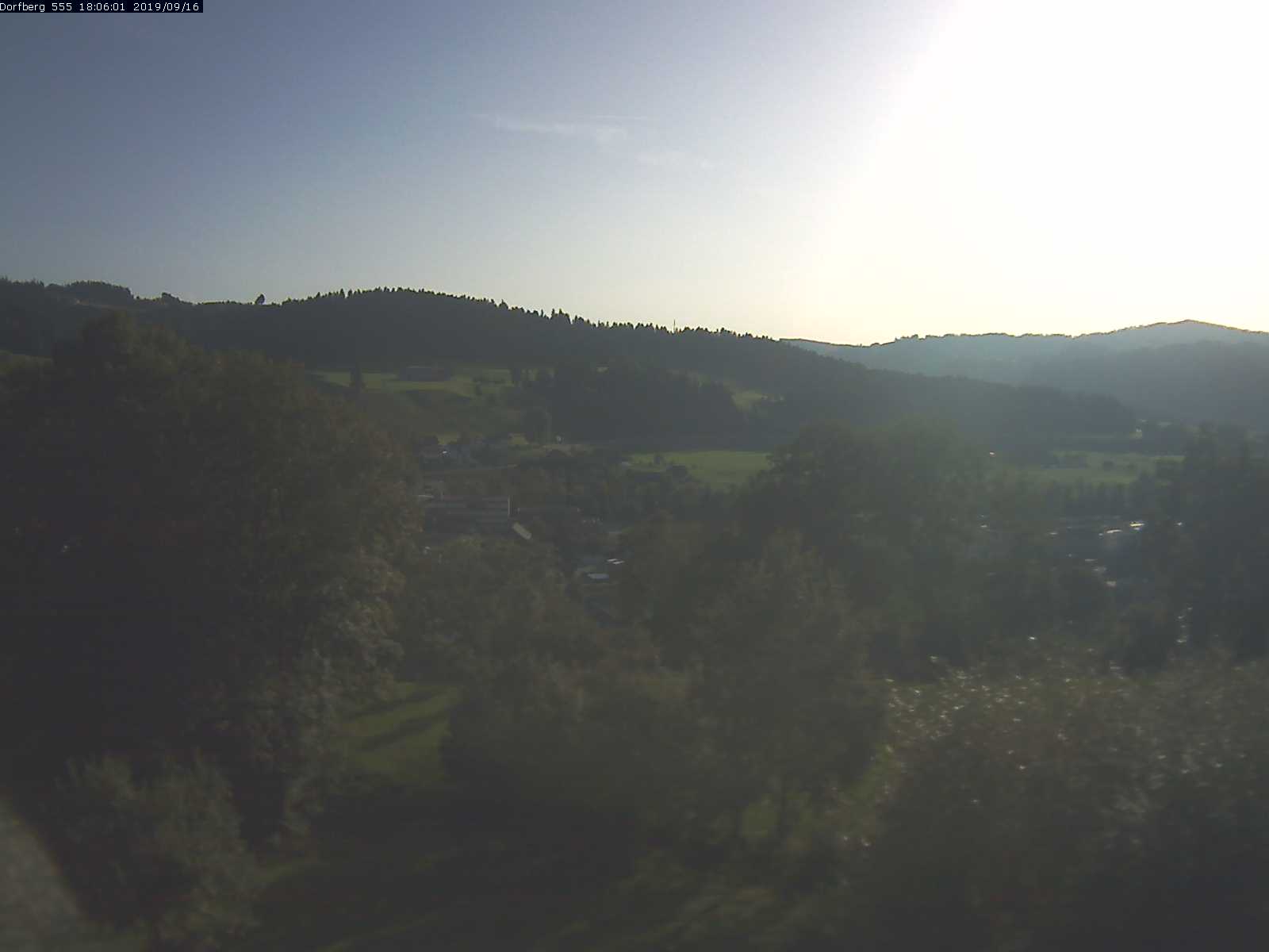Webcam-Bild: Aussicht vom Dorfberg in Langnau 20190916-180601