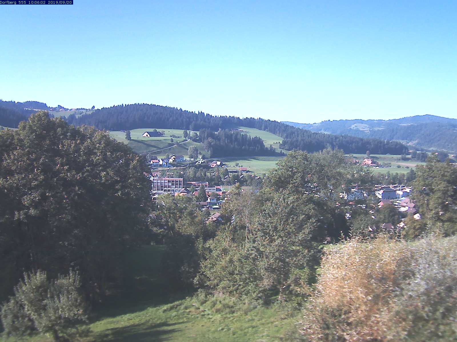 Webcam-Bild: Aussicht vom Dorfberg in Langnau 20190920-100601