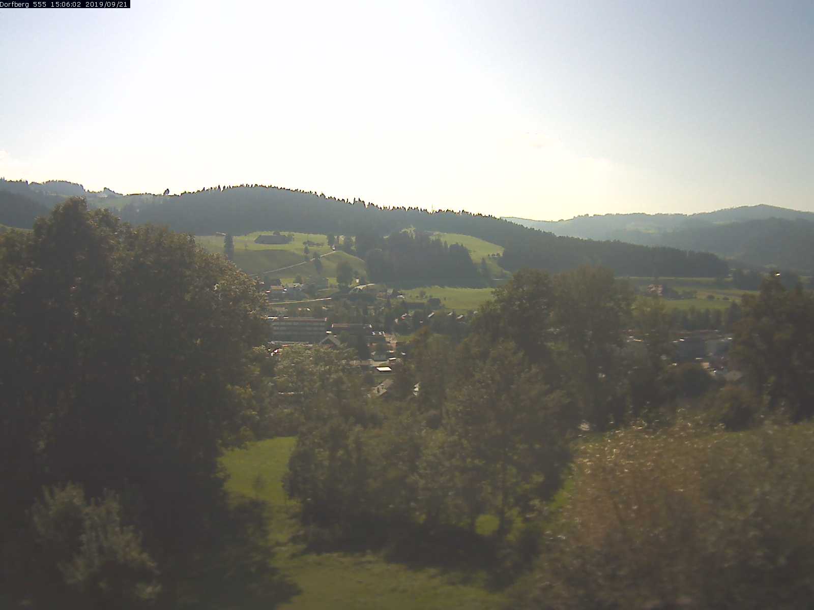 Webcam-Bild: Aussicht vom Dorfberg in Langnau 20190921-150601