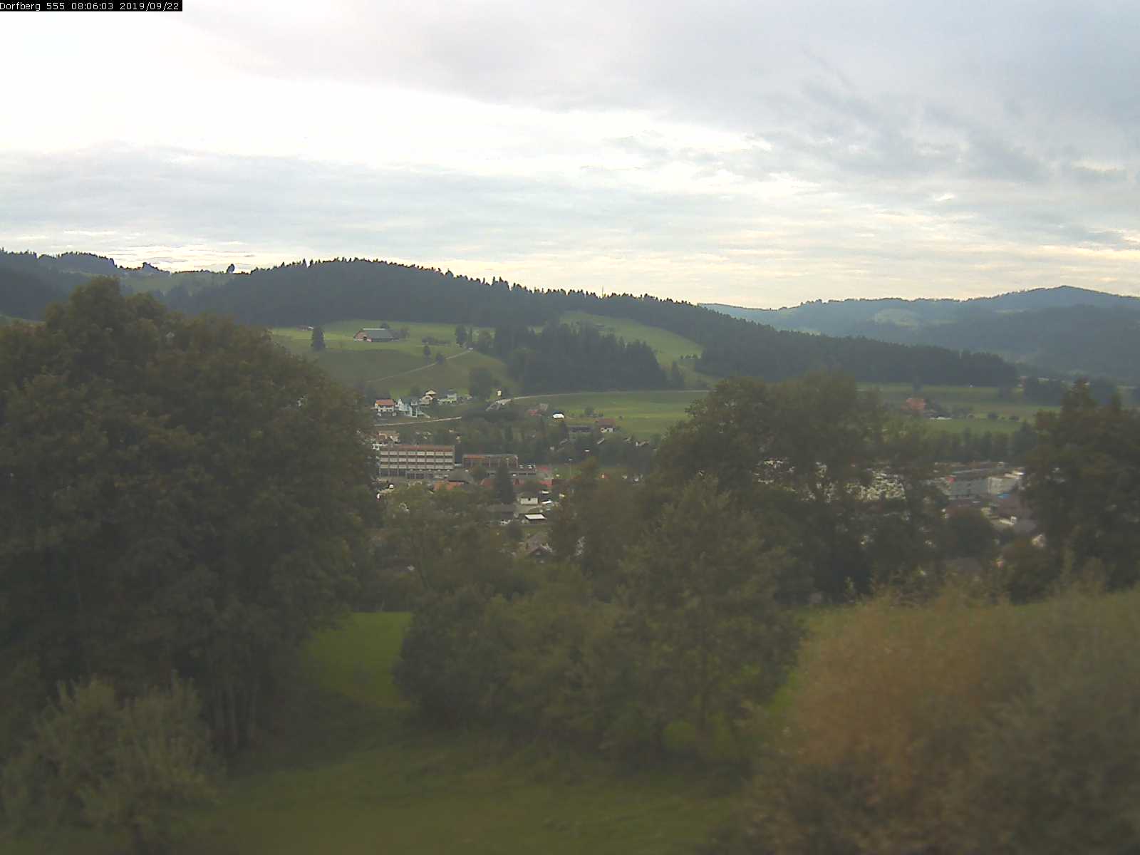 Webcam-Bild: Aussicht vom Dorfberg in Langnau 20190922-080601
