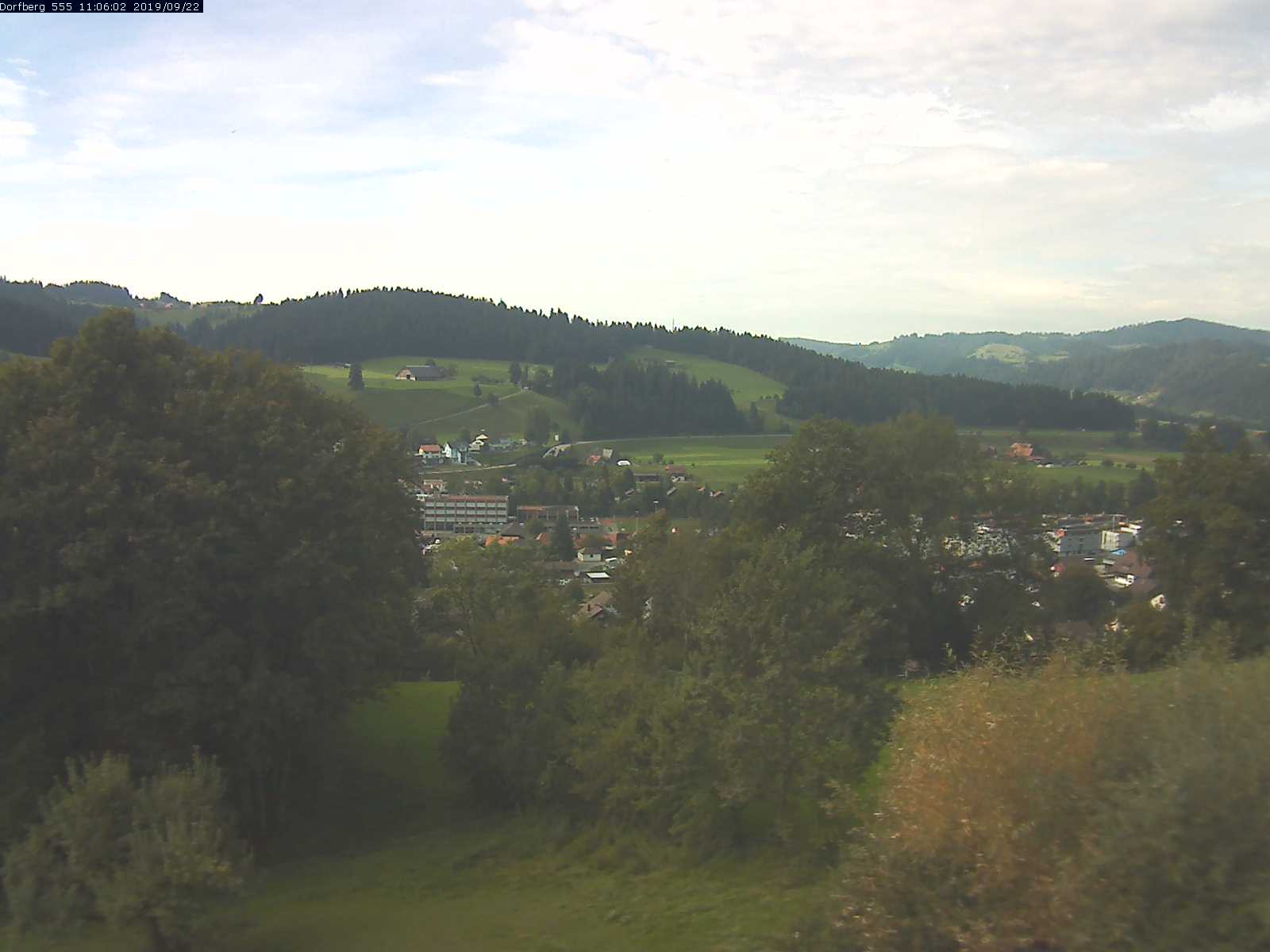 Webcam-Bild: Aussicht vom Dorfberg in Langnau 20190922-110601