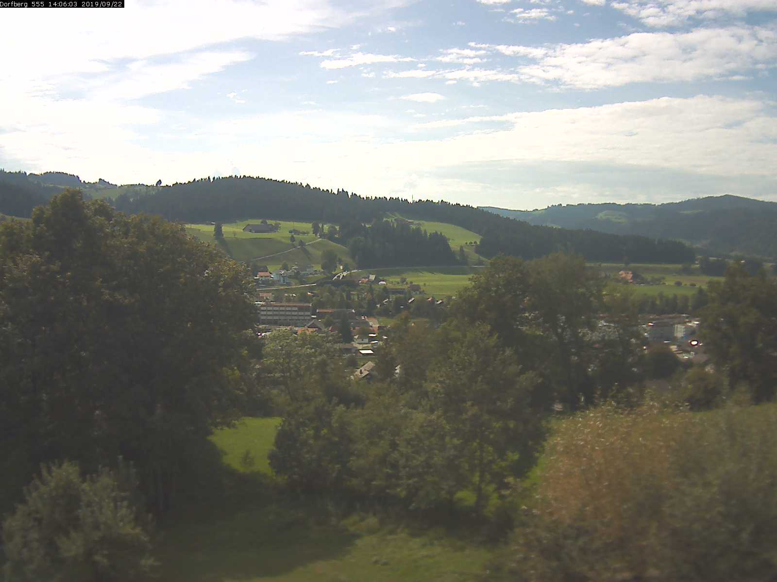 Webcam-Bild: Aussicht vom Dorfberg in Langnau 20190922-140601