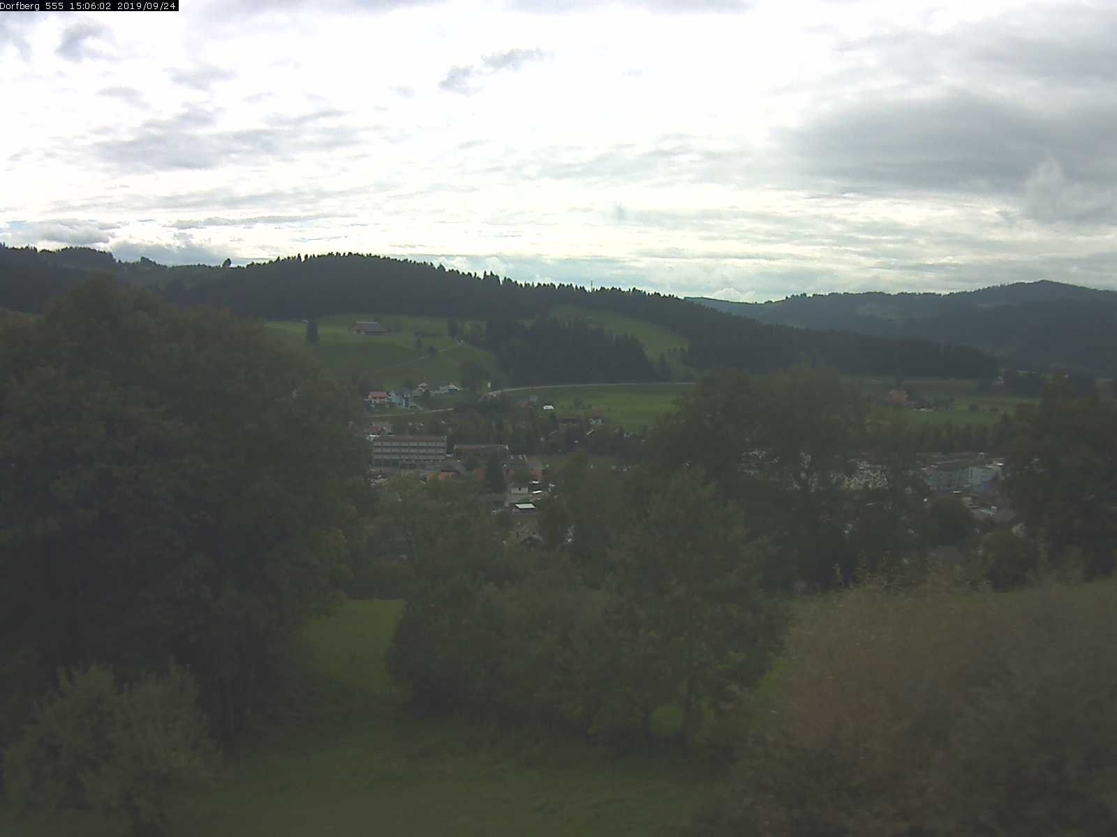 Webcam-Bild: Aussicht vom Dorfberg in Langnau 20190924-150601