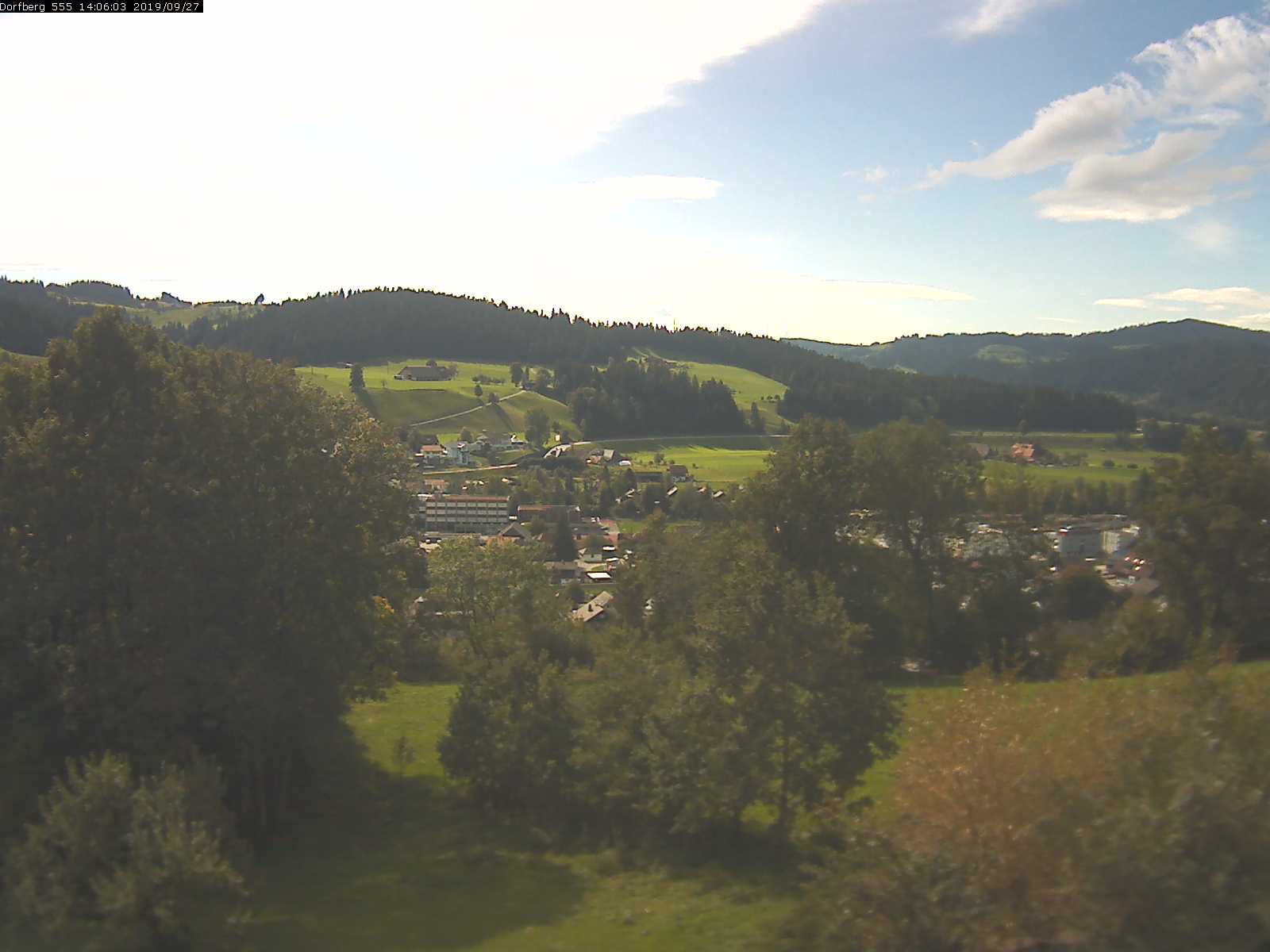 Webcam-Bild: Aussicht vom Dorfberg in Langnau 20190927-140601