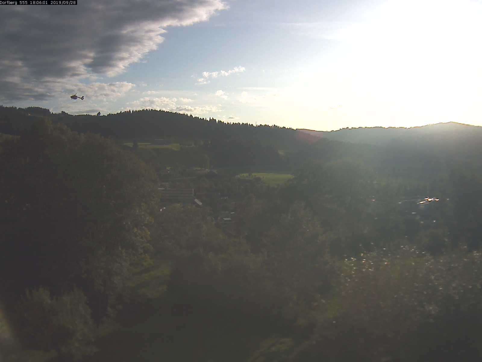 Webcam-Bild: Aussicht vom Dorfberg in Langnau 20190928-180601