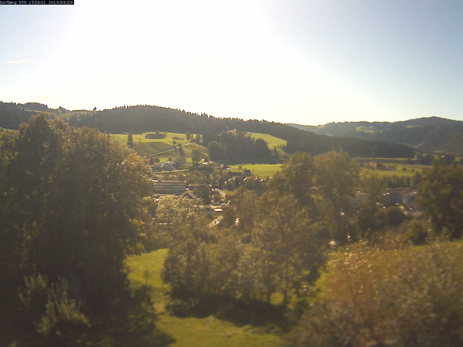 Webcam-Bild: Aussicht vom Dorfberg in Langnau 20190929-150601