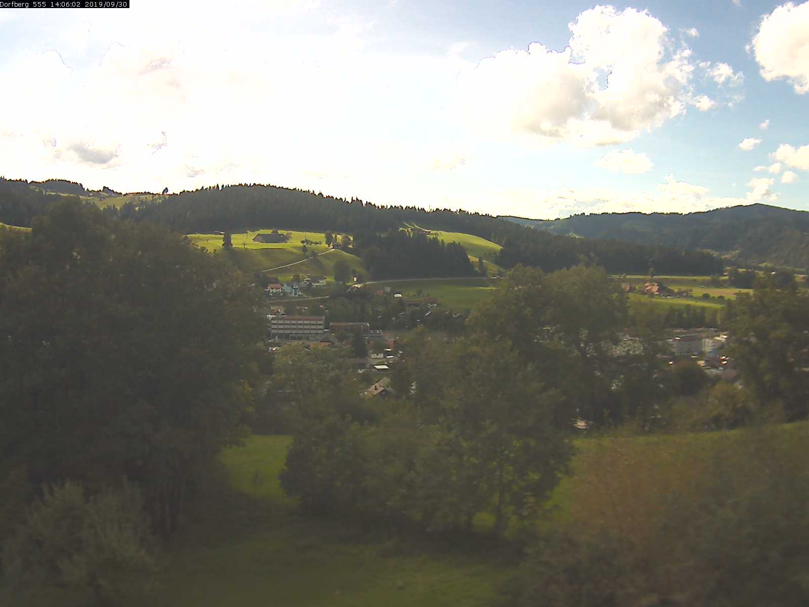 Webcam-Bild: Aussicht vom Dorfberg in Langnau 20190930-140601