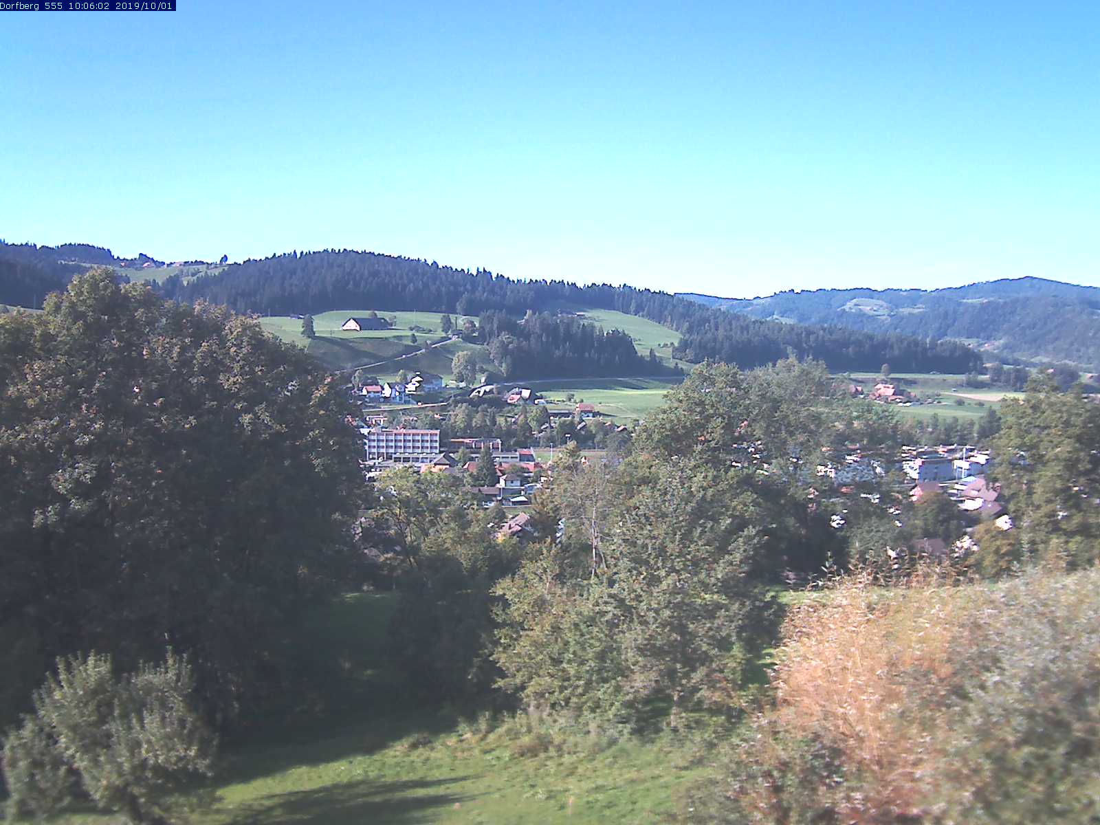 Webcam-Bild: Aussicht vom Dorfberg in Langnau 20191001-100601