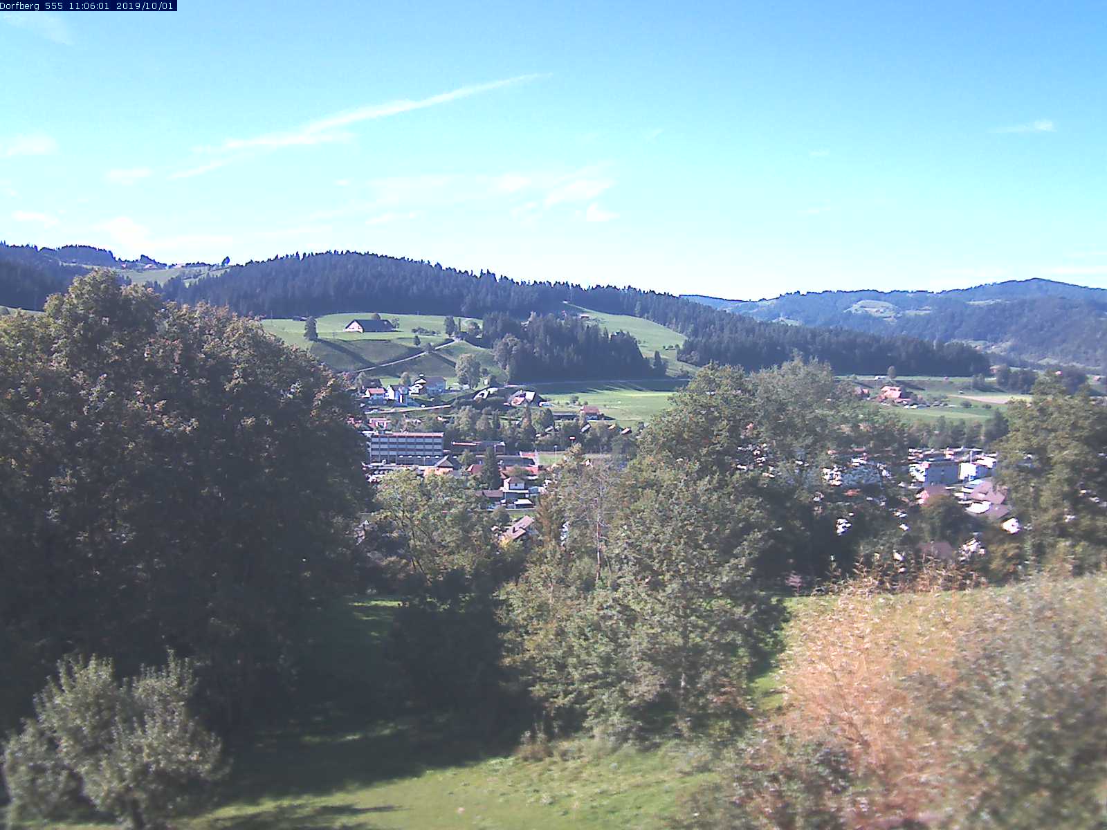 Webcam-Bild: Aussicht vom Dorfberg in Langnau 20191001-110601