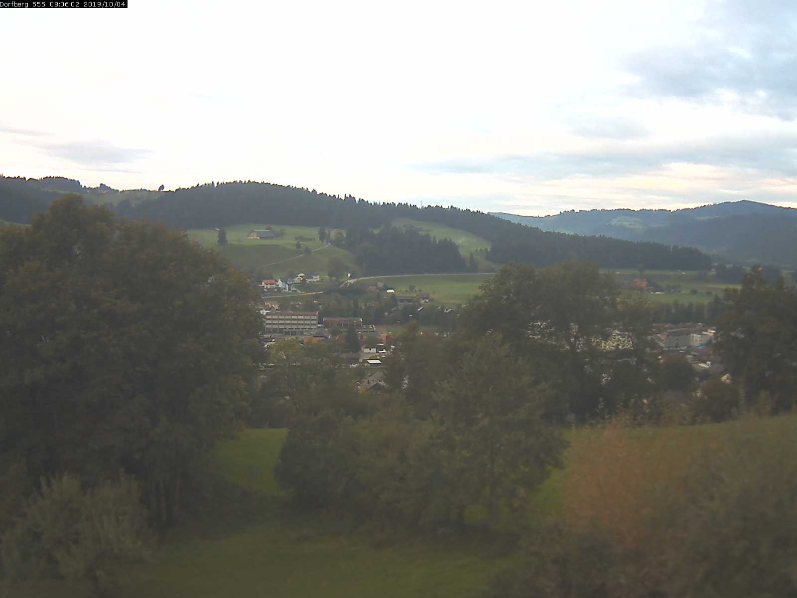 Webcam-Bild: Aussicht vom Dorfberg in Langnau 20191004-080601