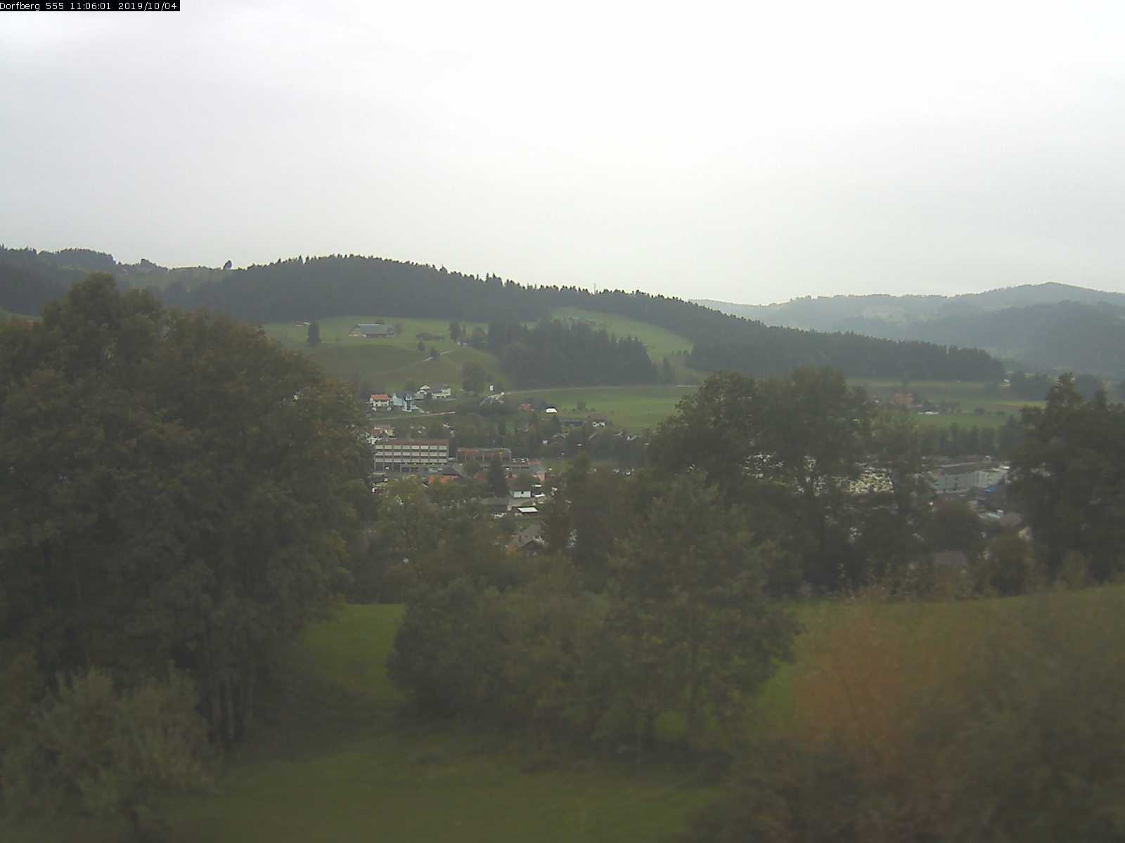 Webcam-Bild: Aussicht vom Dorfberg in Langnau 20191004-110601