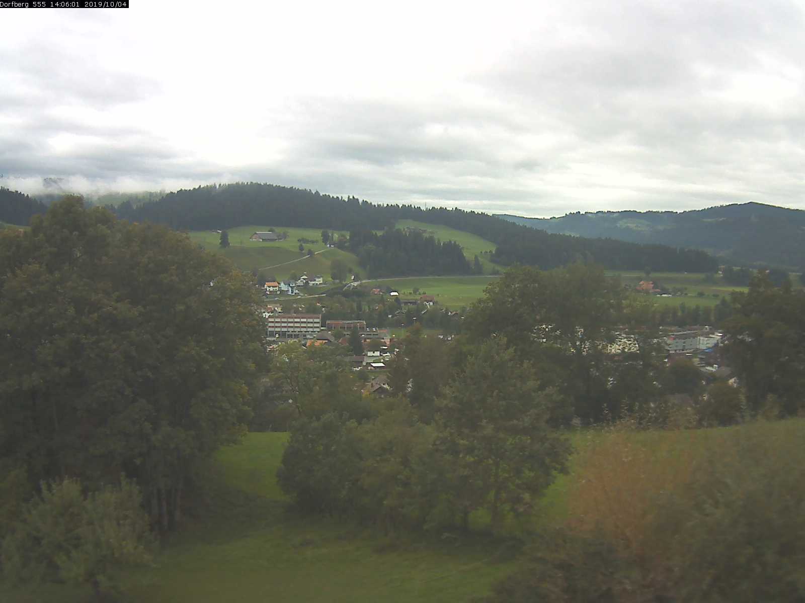 Webcam-Bild: Aussicht vom Dorfberg in Langnau 20191004-140601