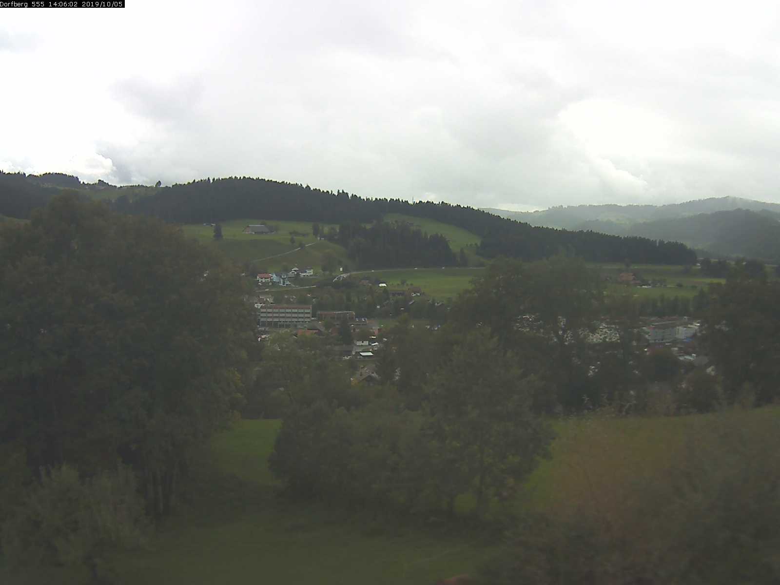 Webcam-Bild: Aussicht vom Dorfberg in Langnau 20191005-140601
