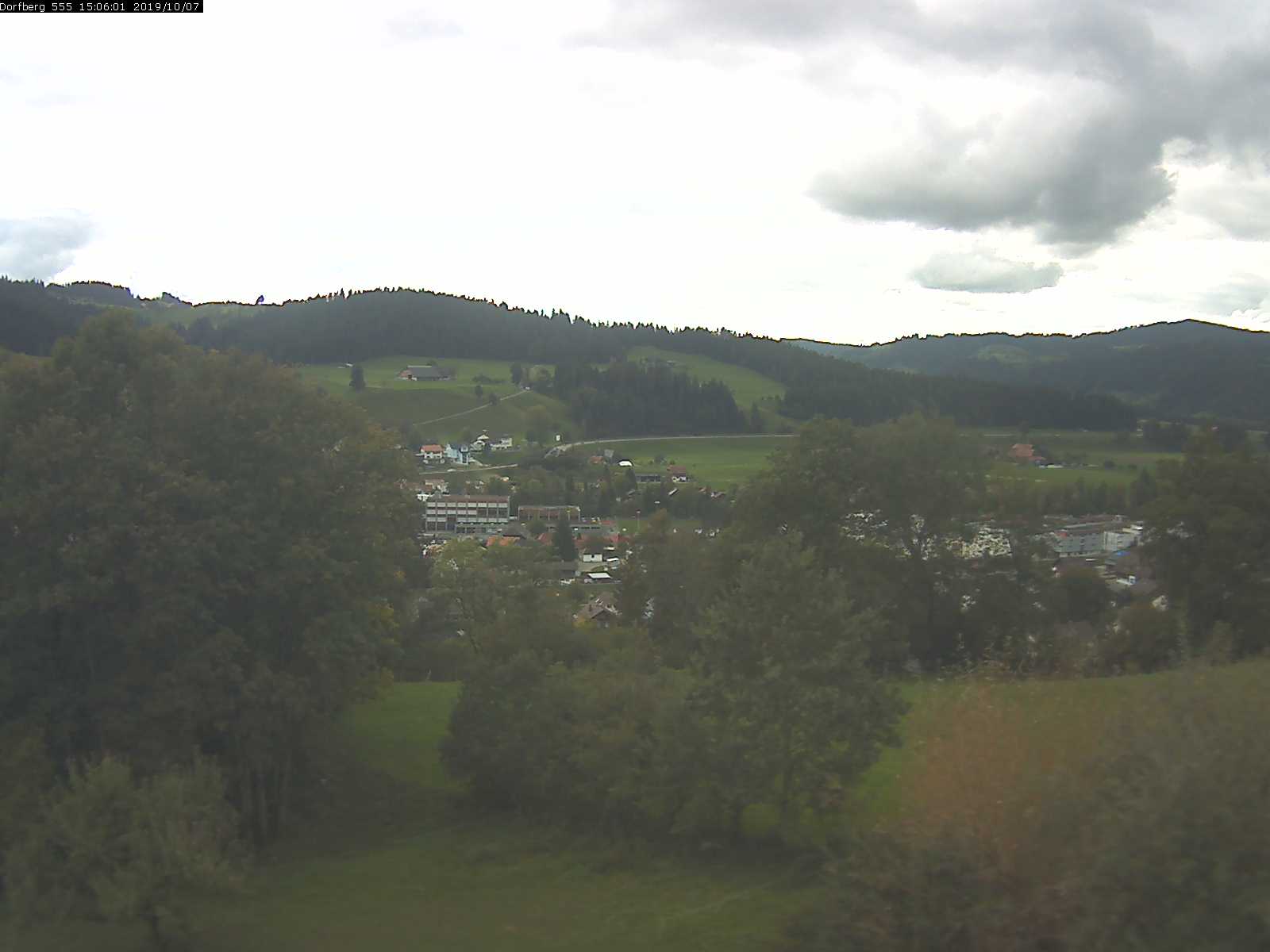 Webcam-Bild: Aussicht vom Dorfberg in Langnau 20191007-150601