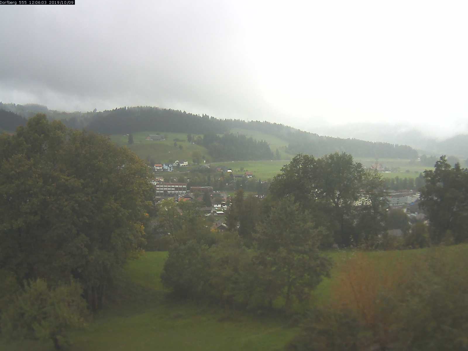 Webcam-Bild: Aussicht vom Dorfberg in Langnau 20191009-120601