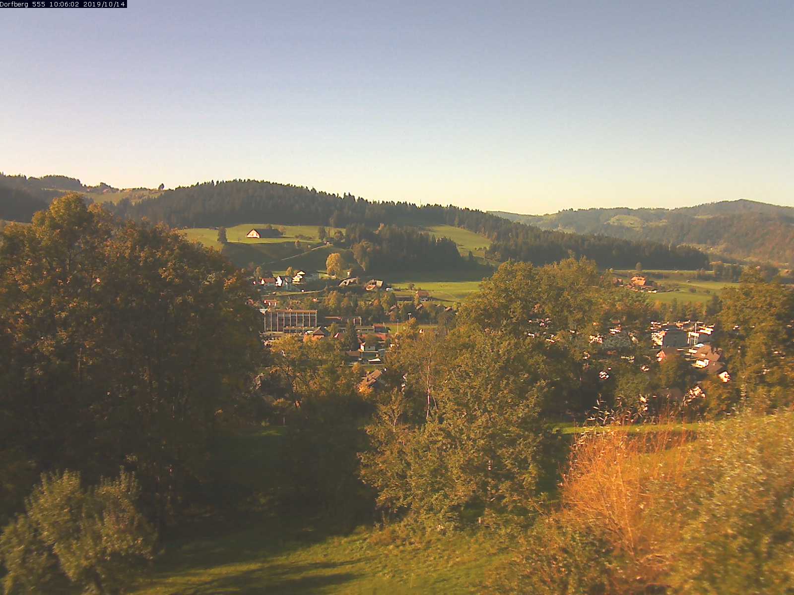 Webcam-Bild: Aussicht vom Dorfberg in Langnau 20191014-100601
