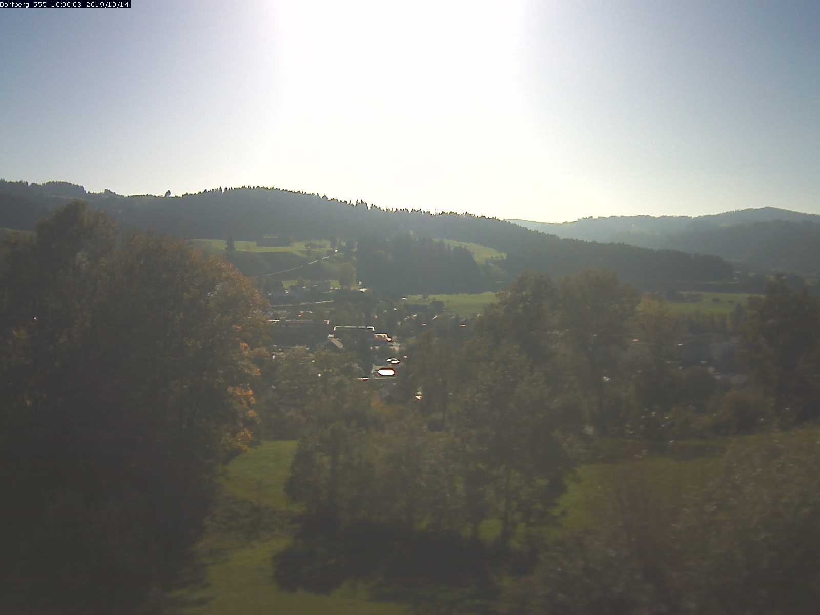 Webcam-Bild: Aussicht vom Dorfberg in Langnau 20191014-160601