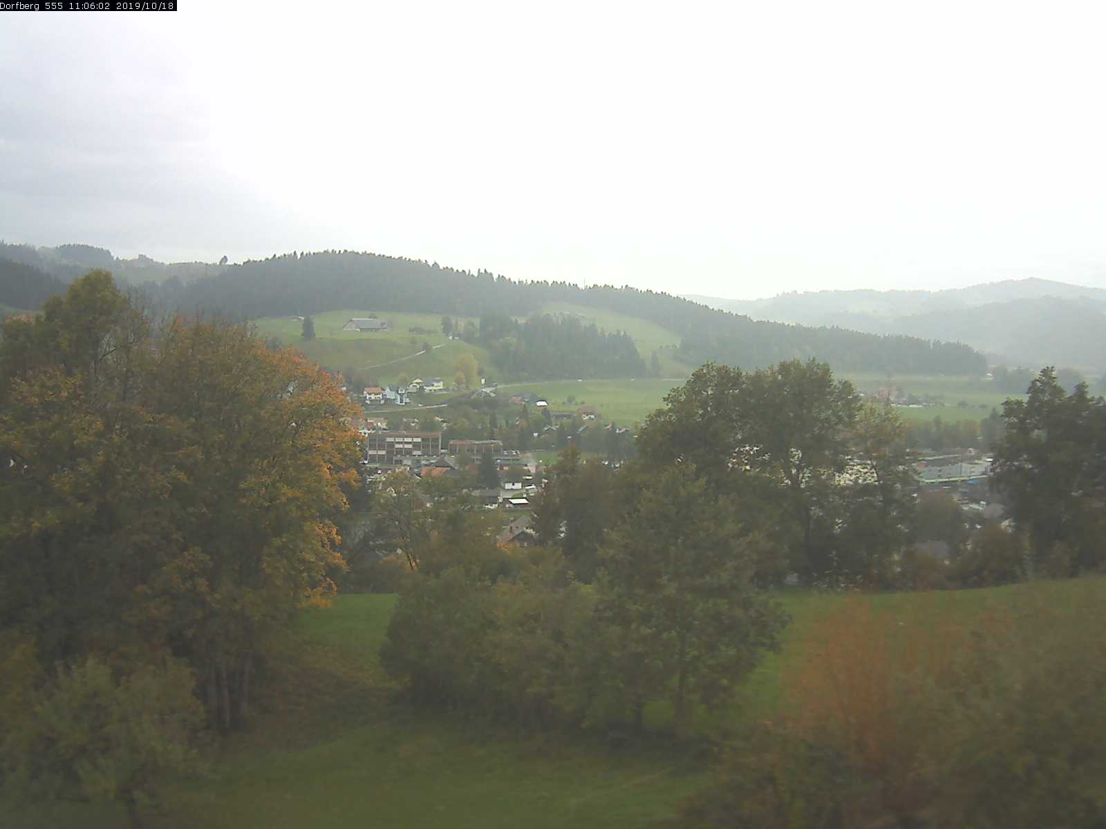 Webcam-Bild: Aussicht vom Dorfberg in Langnau 20191018-110601