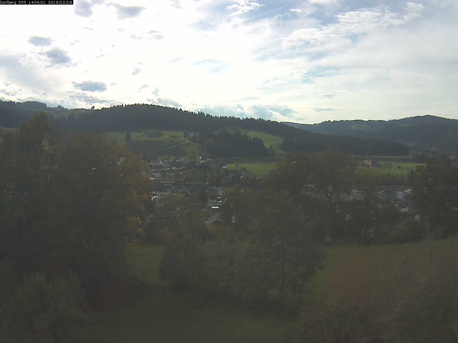 Webcam-Bild: Aussicht vom Dorfberg in Langnau 20191018-140601