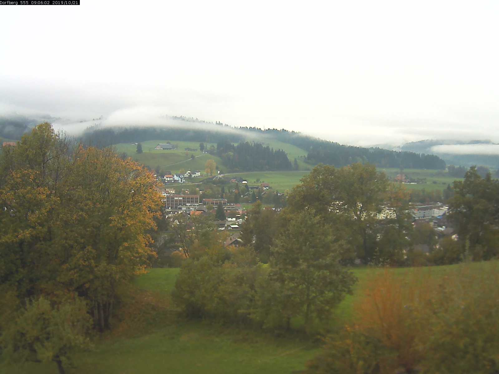 Webcam-Bild: Aussicht vom Dorfberg in Langnau 20191021-090601