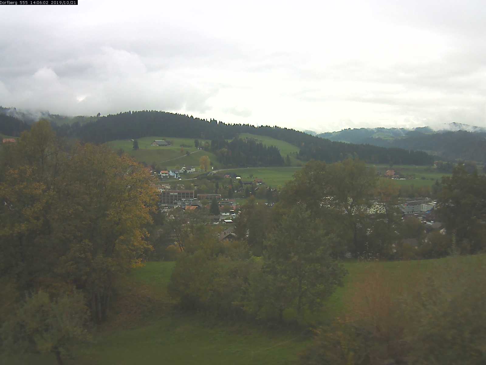 Webcam-Bild: Aussicht vom Dorfberg in Langnau 20191021-140601