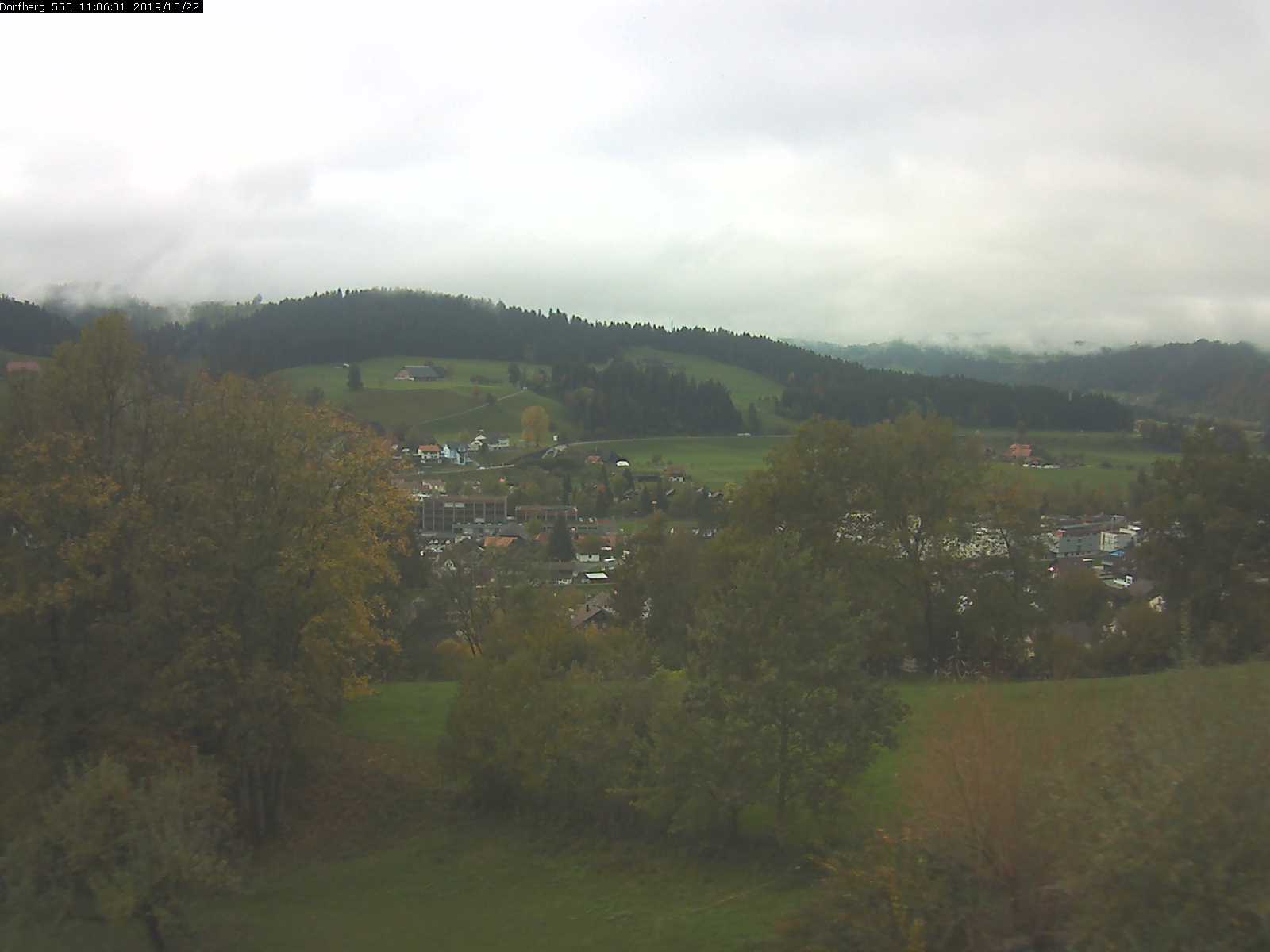 Webcam-Bild: Aussicht vom Dorfberg in Langnau 20191022-110601