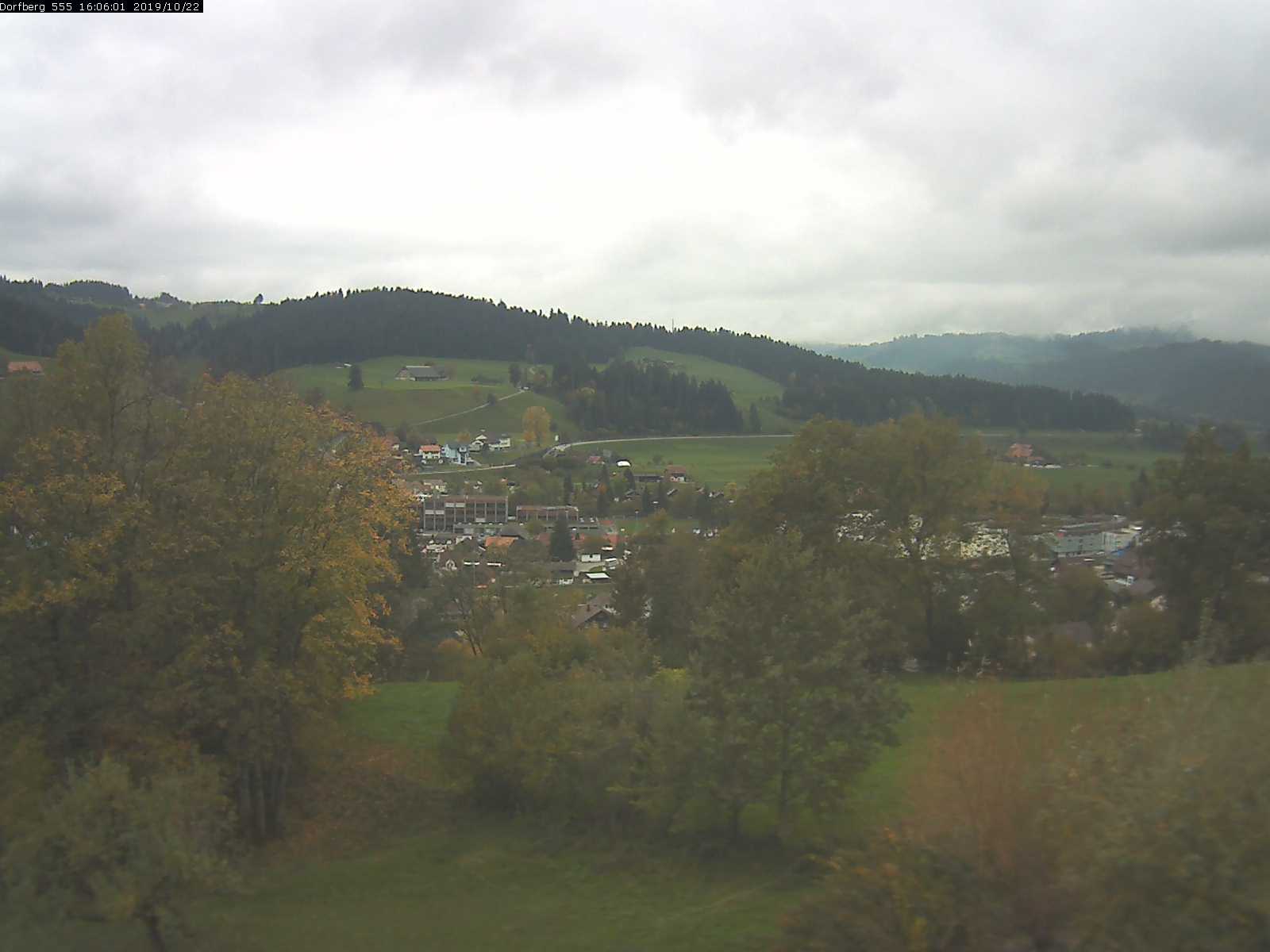 Webcam-Bild: Aussicht vom Dorfberg in Langnau 20191022-160601