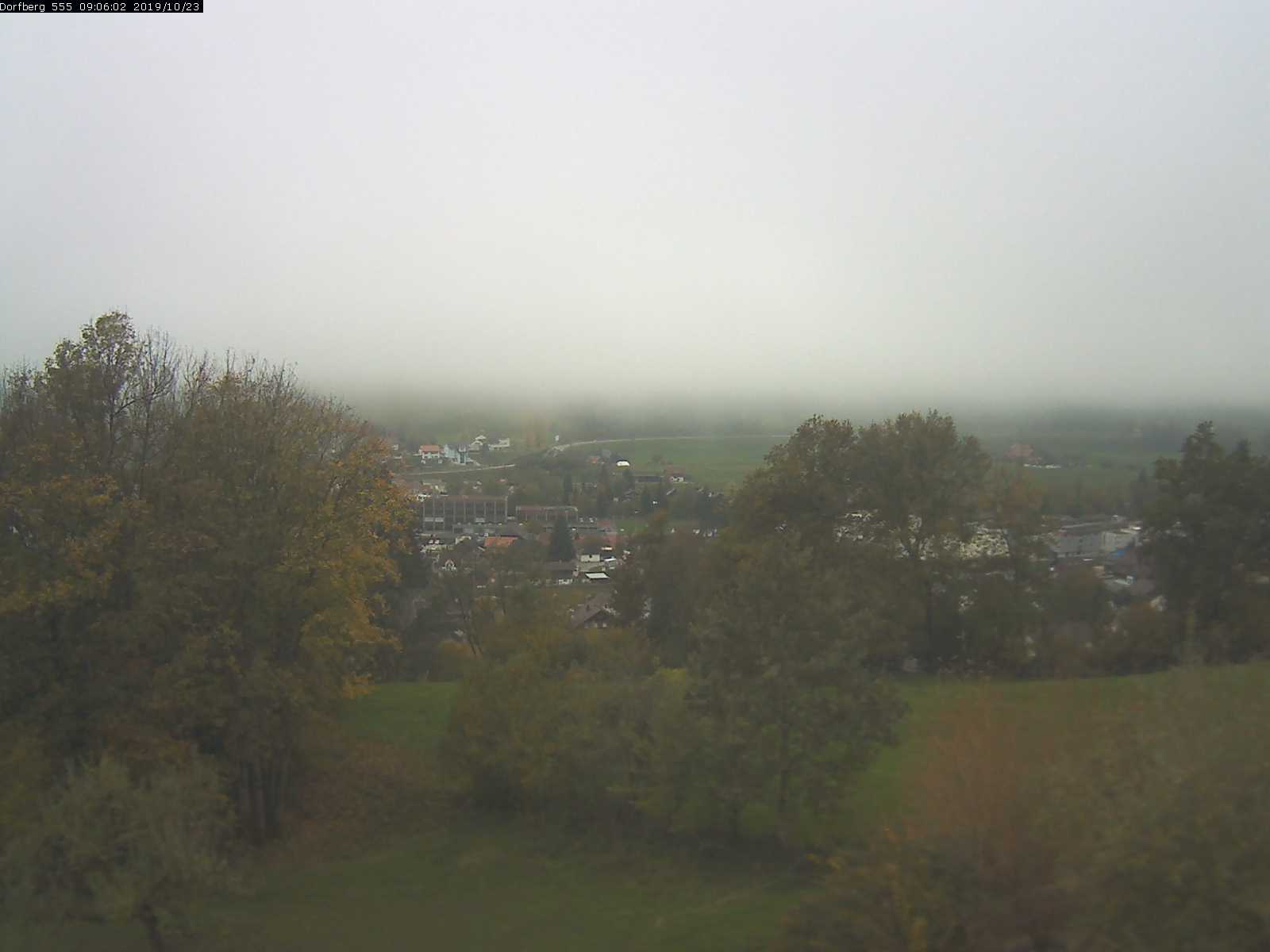 Webcam-Bild: Aussicht vom Dorfberg in Langnau 20191023-090601