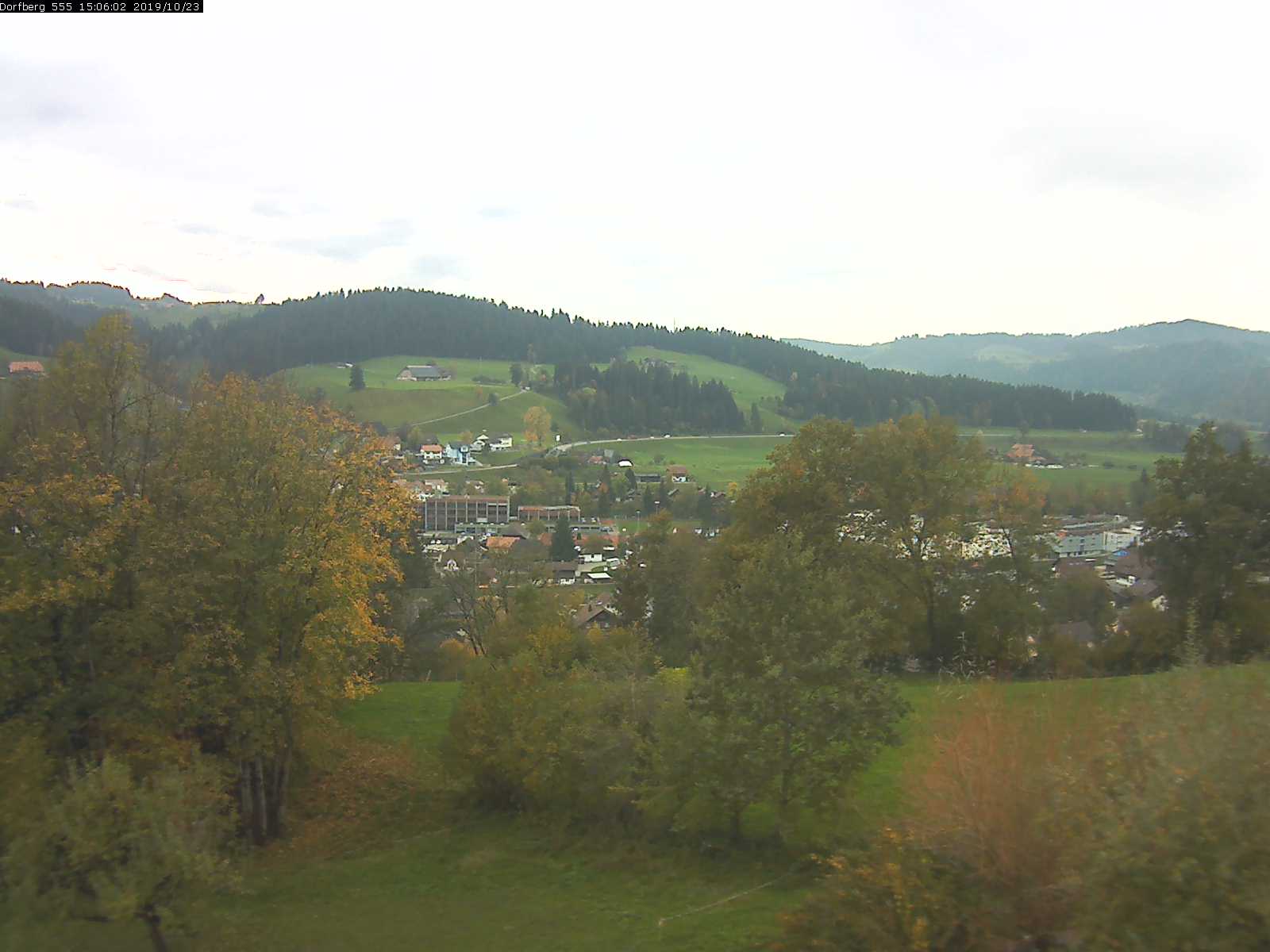 Webcam-Bild: Aussicht vom Dorfberg in Langnau 20191023-150602