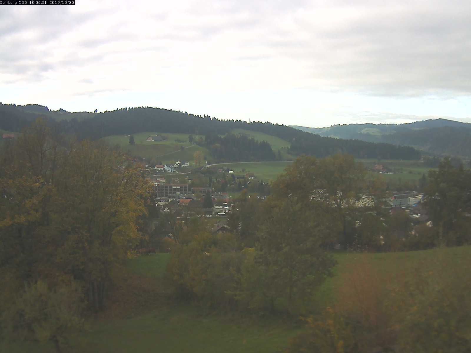 Webcam-Bild: Aussicht vom Dorfberg in Langnau 20191025-100601