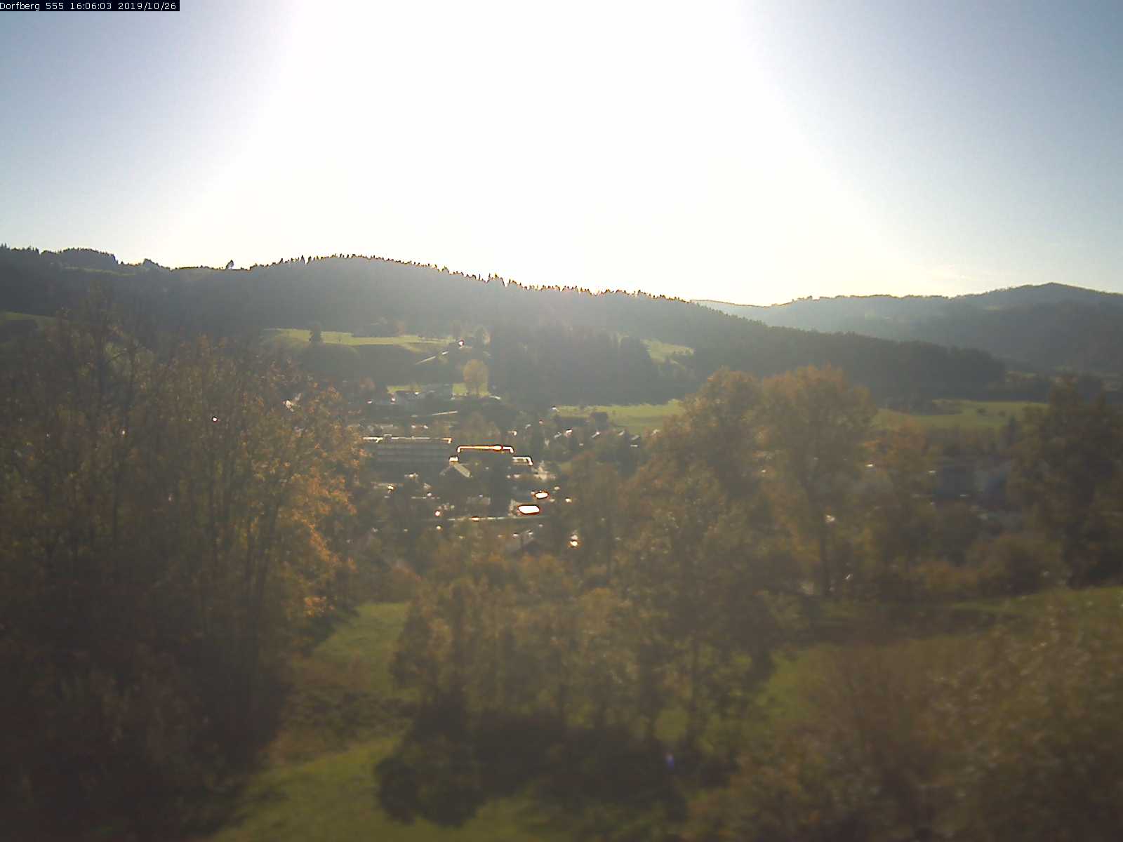 Webcam-Bild: Aussicht vom Dorfberg in Langnau 20191026-160601