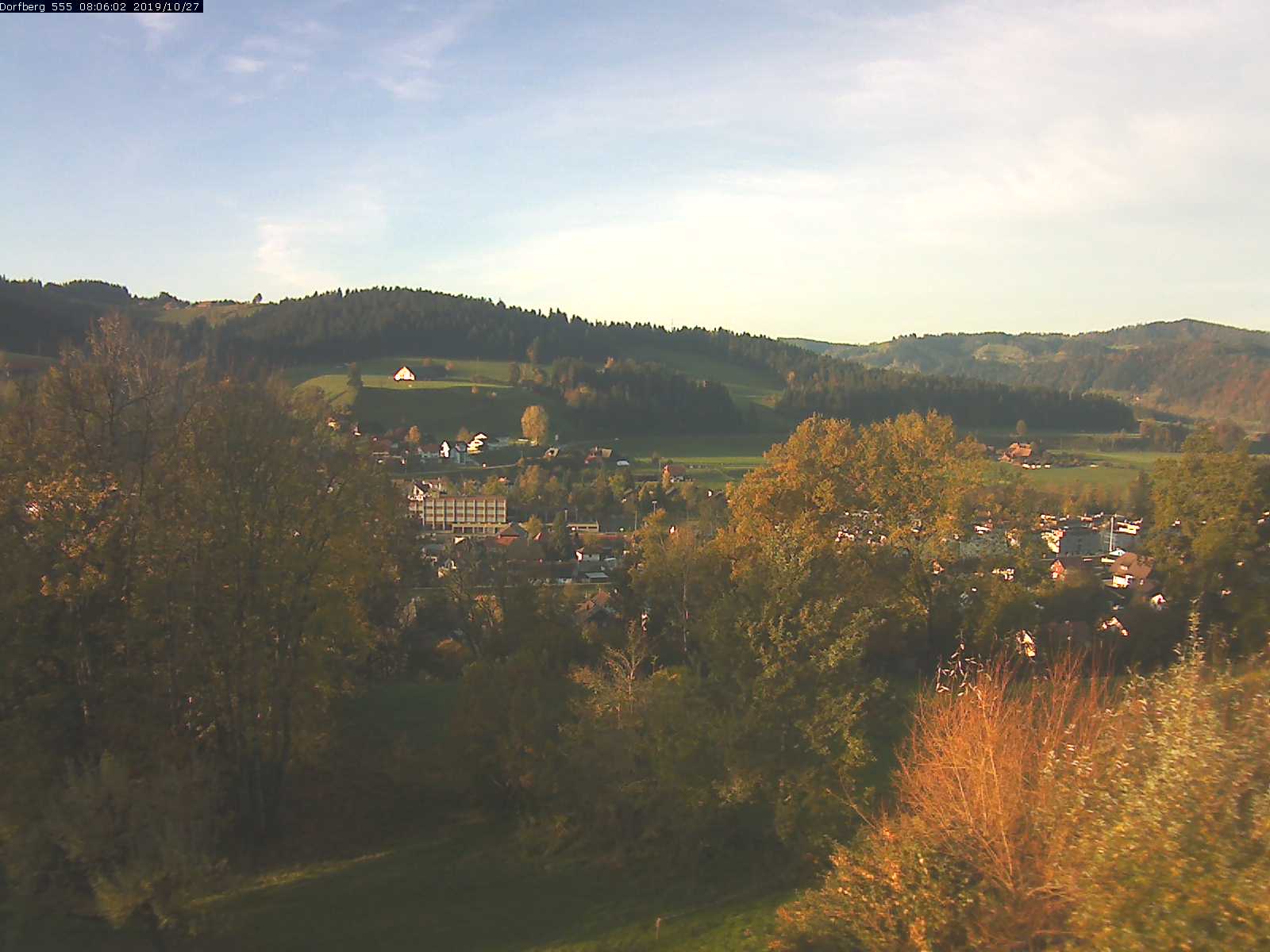 Webcam-Bild: Aussicht vom Dorfberg in Langnau 20191027-080601