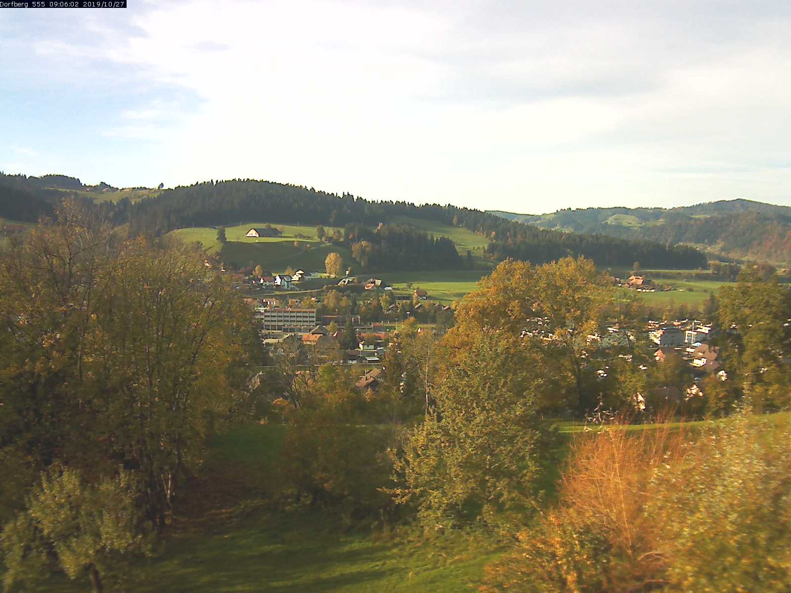 Webcam-Bild: Aussicht vom Dorfberg in Langnau 20191027-090601