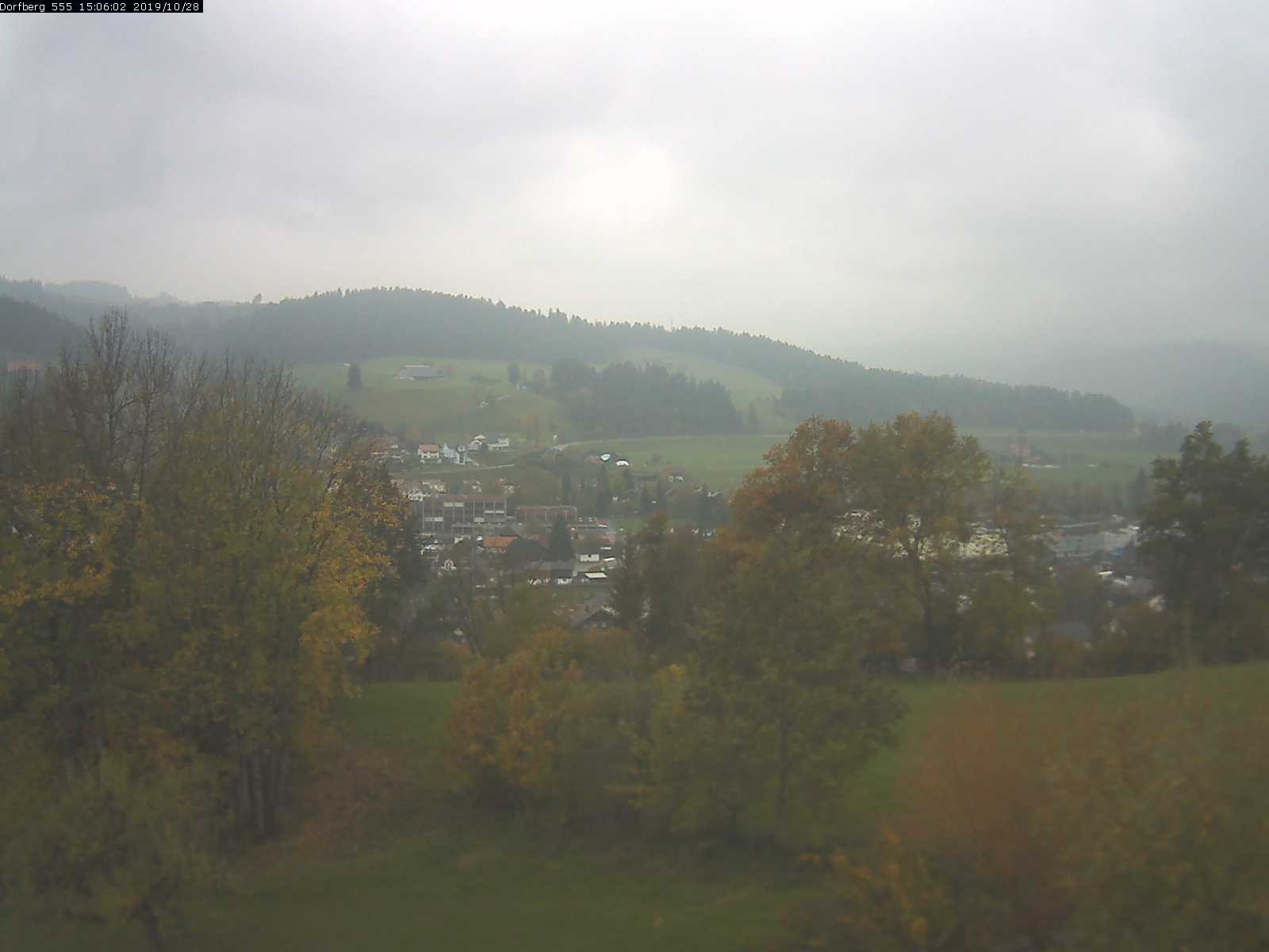 Webcam-Bild: Aussicht vom Dorfberg in Langnau 20191028-150601